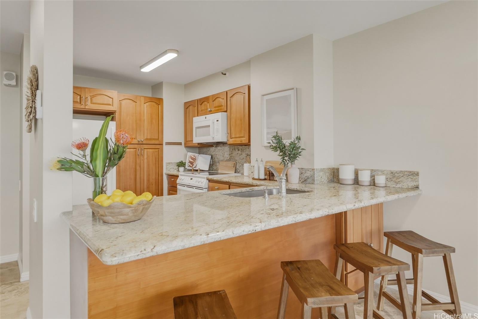 Windward Passage condo # 505, Kailua, Hawaii - photo 8 of 25