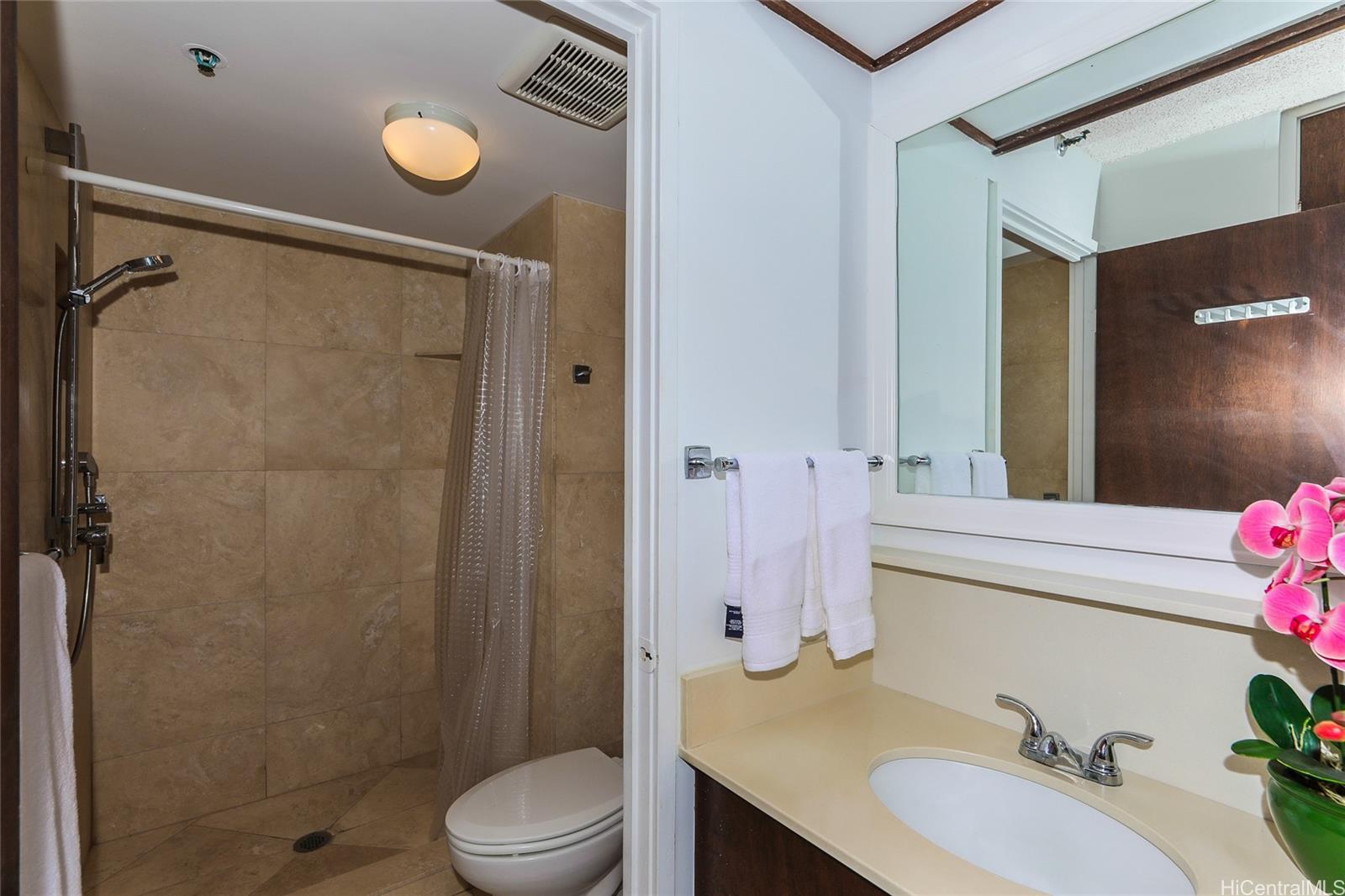 Windward Passage condo # 709, Kailua, Hawaii - photo 13 of 25