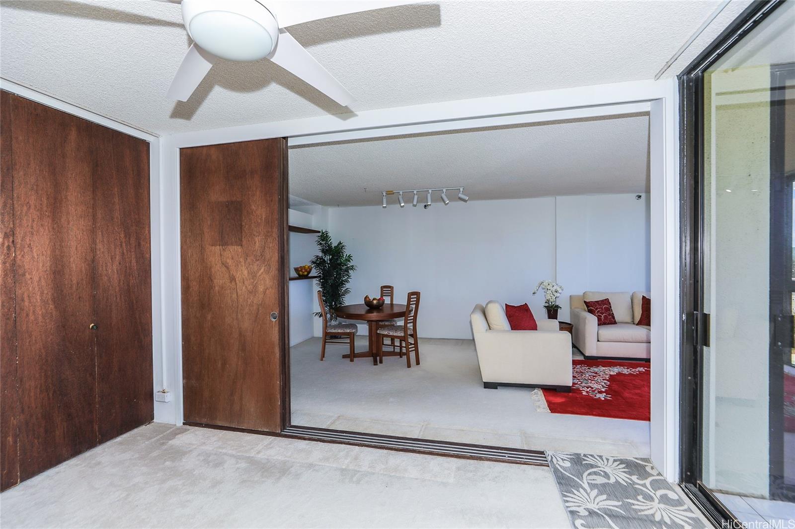 Windward Passage condo # 709, Kailua, Hawaii - photo 8 of 25