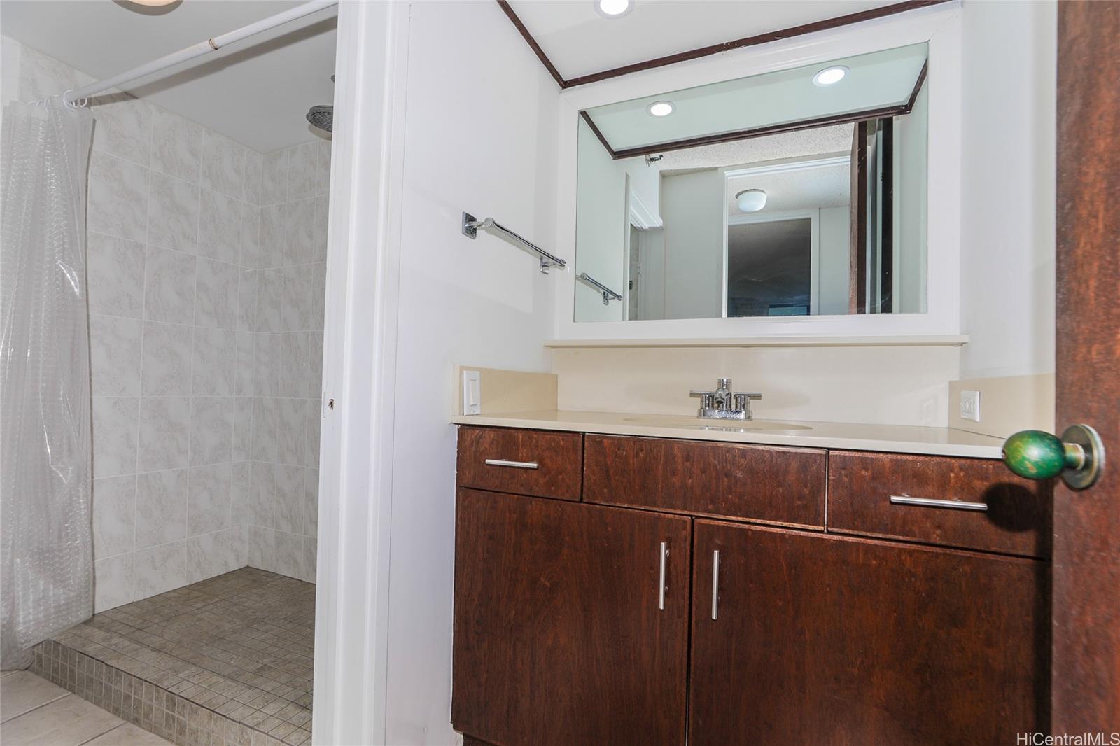 Windward Passage condo # 709, Kailua, Hawaii - photo 9 of 25