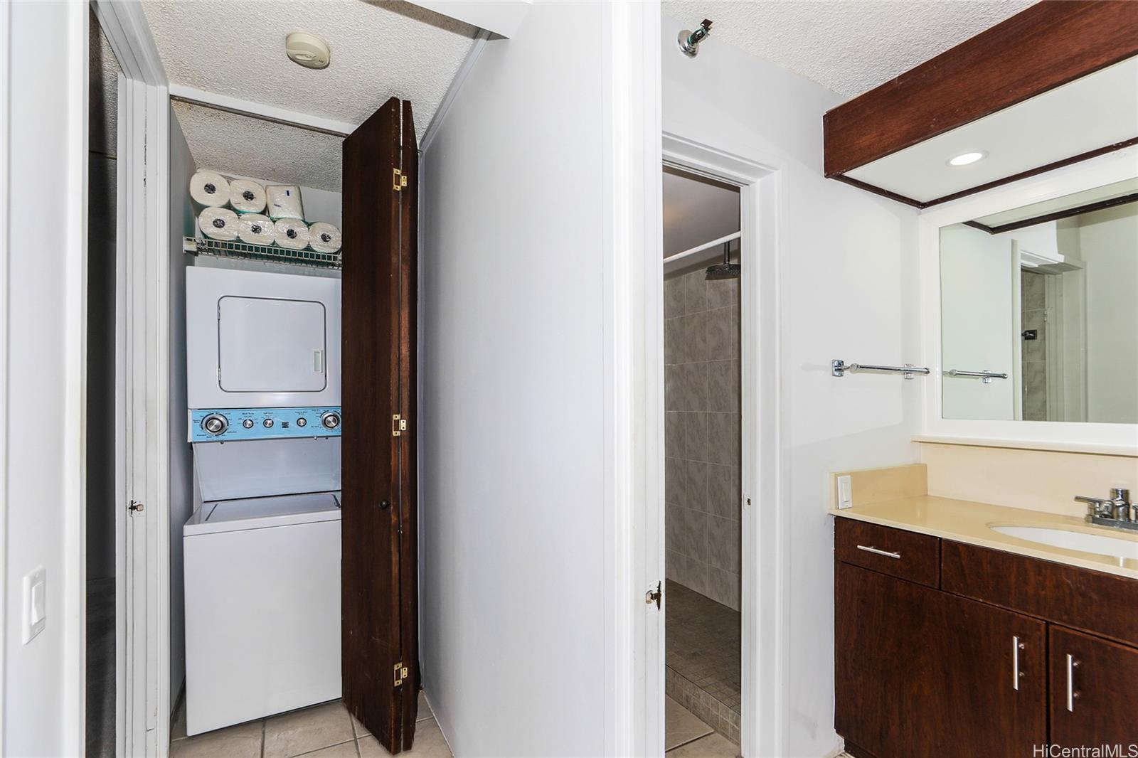 Windward Passage condo # 709, Kailua, Hawaii - photo 10 of 25