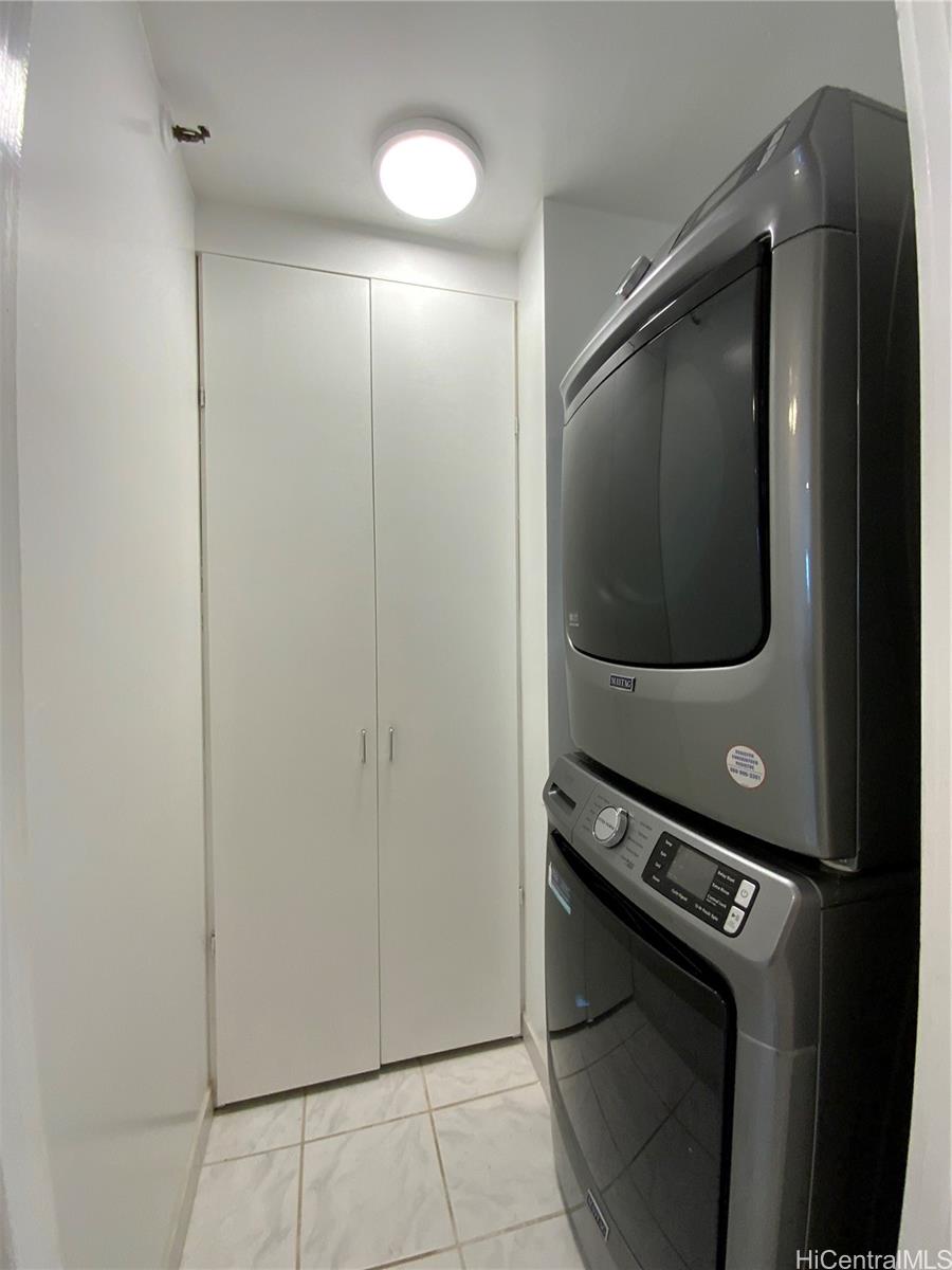 Windward Passage condo # 811, Kailua, Hawaii - photo 15 of 25