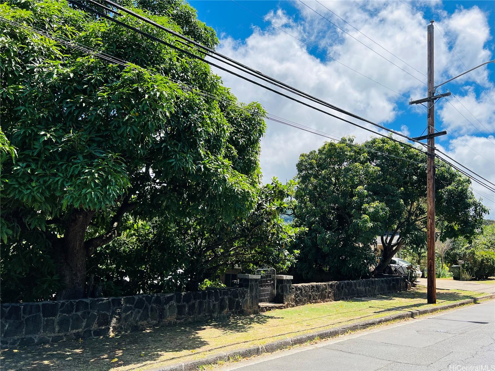 322 Auwaiolimu Street Honolulu - Multi-family - photo 11 of 18