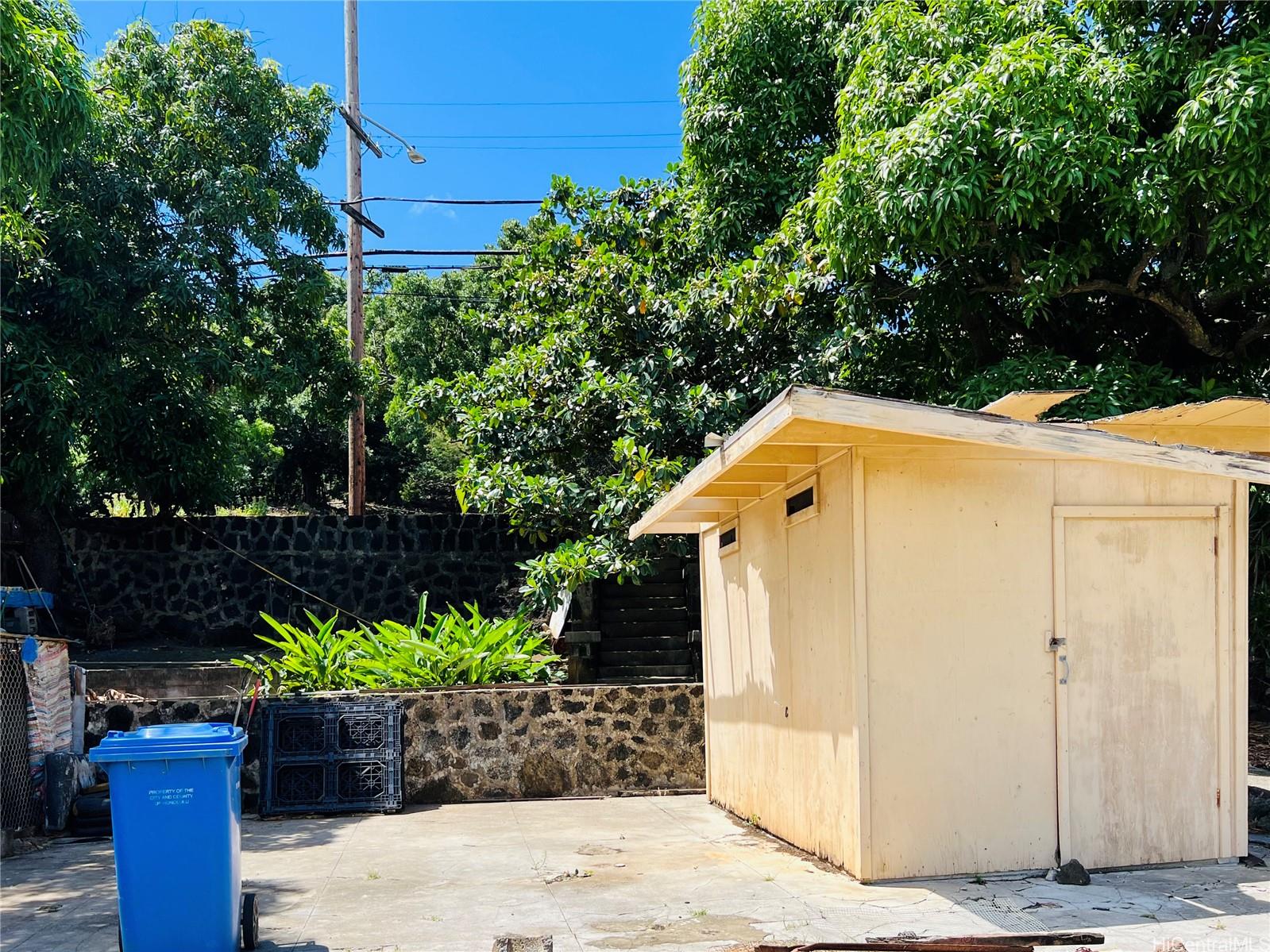 322 Auwaiolimu Street Honolulu - Multi-family - photo 10 of 18