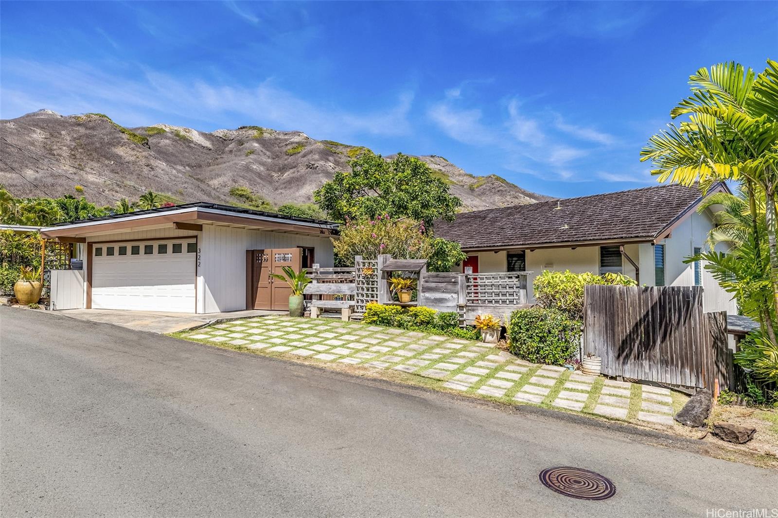 322  Lapa Place Lanikai, Kailua home - photo 2 of 25