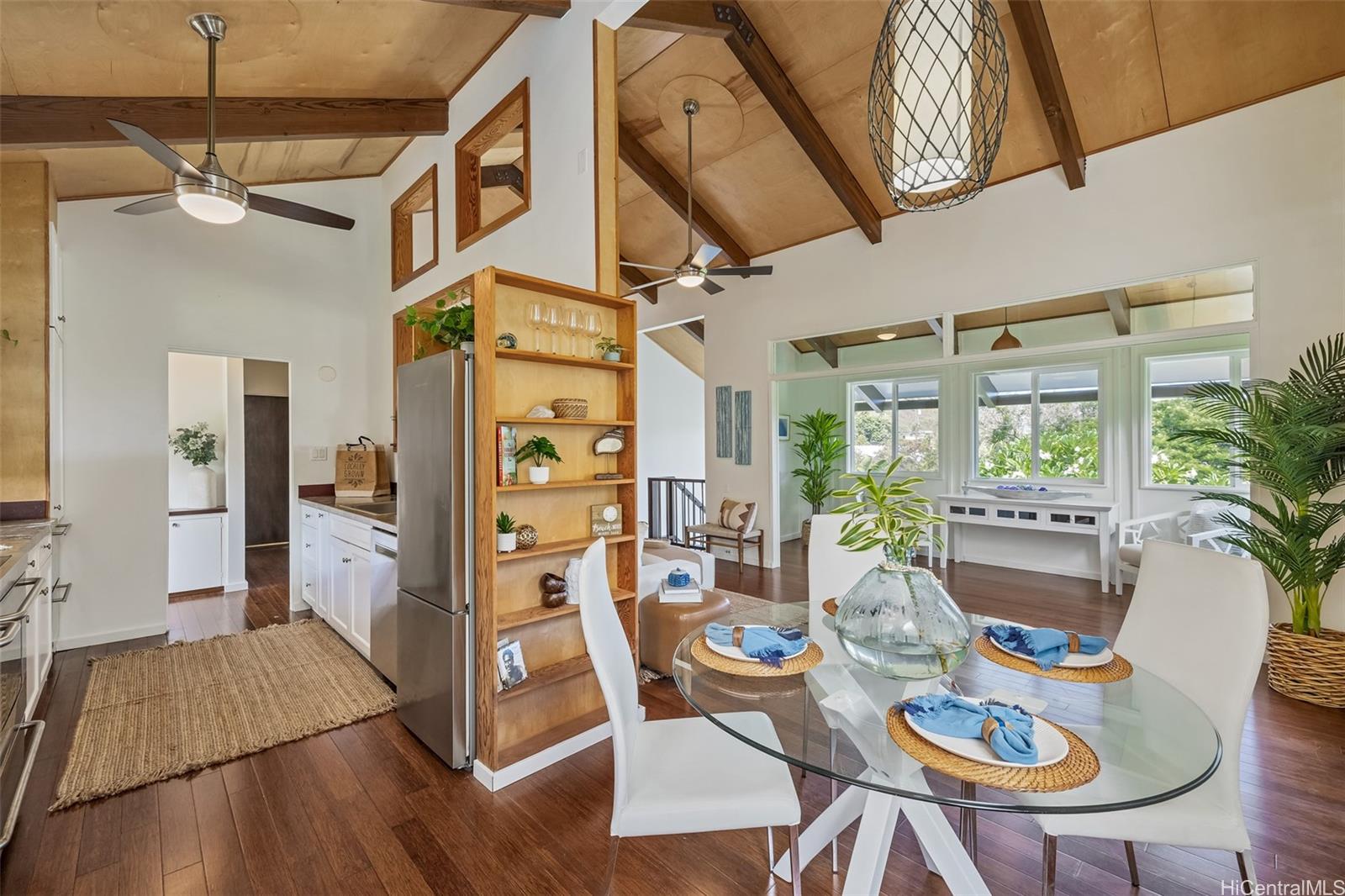 322  Lapa Place Lanikai, Kailua home - photo 5 of 25