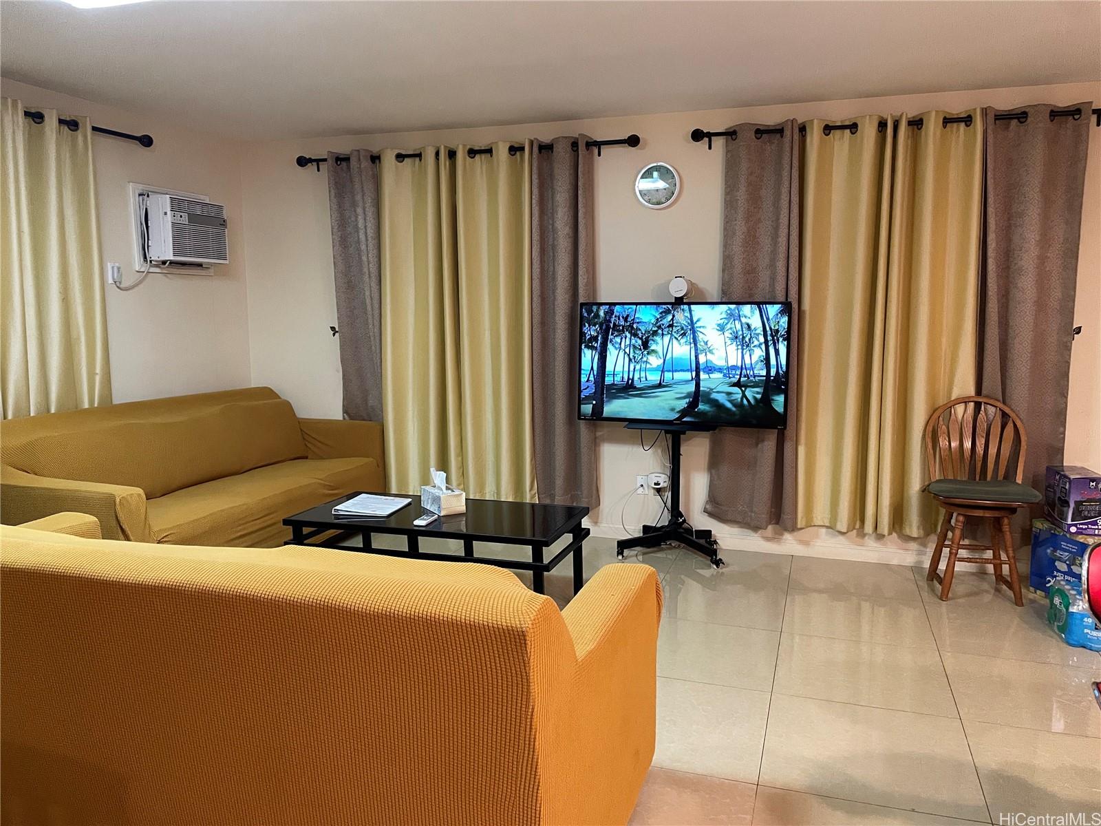 3223 Monsarrat Ave Honolulu - Rental - photo 2 of 12