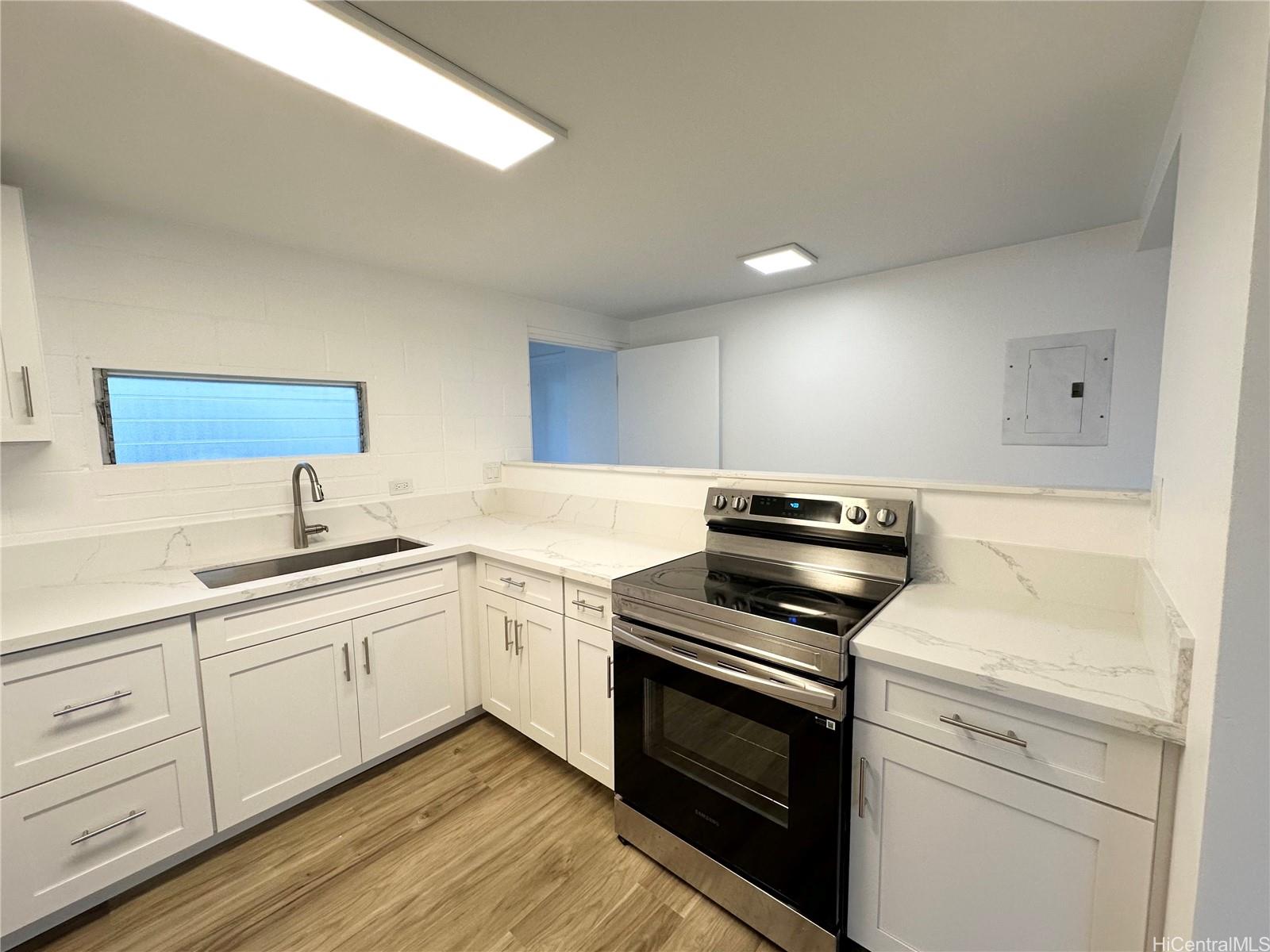 3228 Monsarrat Ave Honolulu - Rental - photo 4 of 25