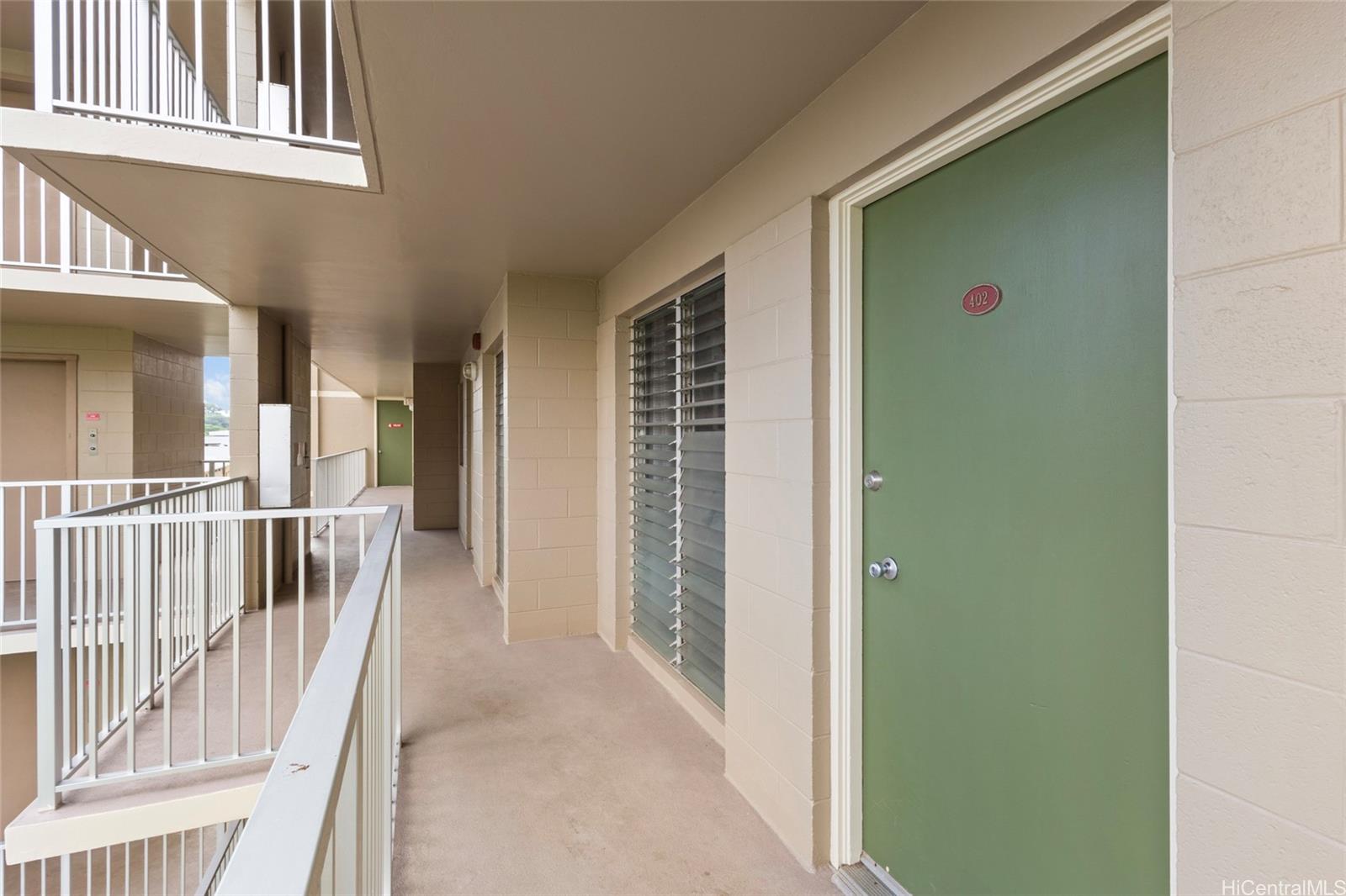 Lakeside Coronet condo # 402, Honolulu, Hawaii - photo 16 of 22