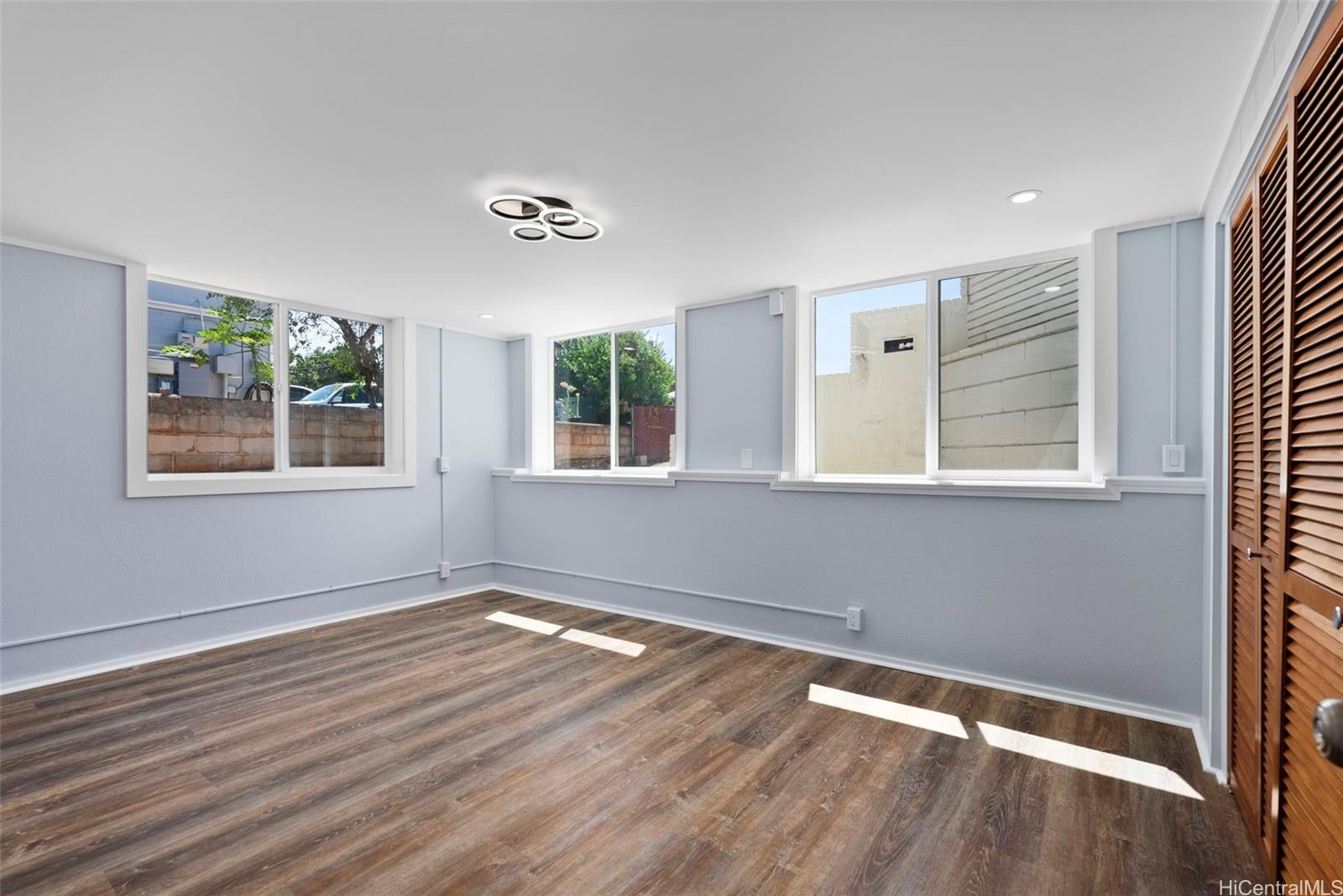 3232  Castle St Kapahulu, Diamond Head home - photo 13 of 25