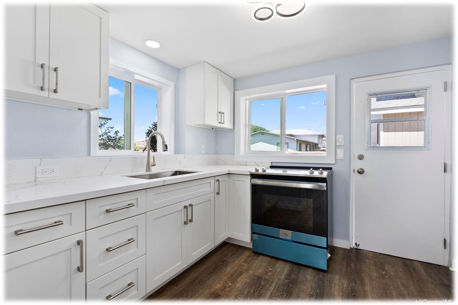 3232  Castle St Kapahulu, Diamond Head home - photo 14 of 25