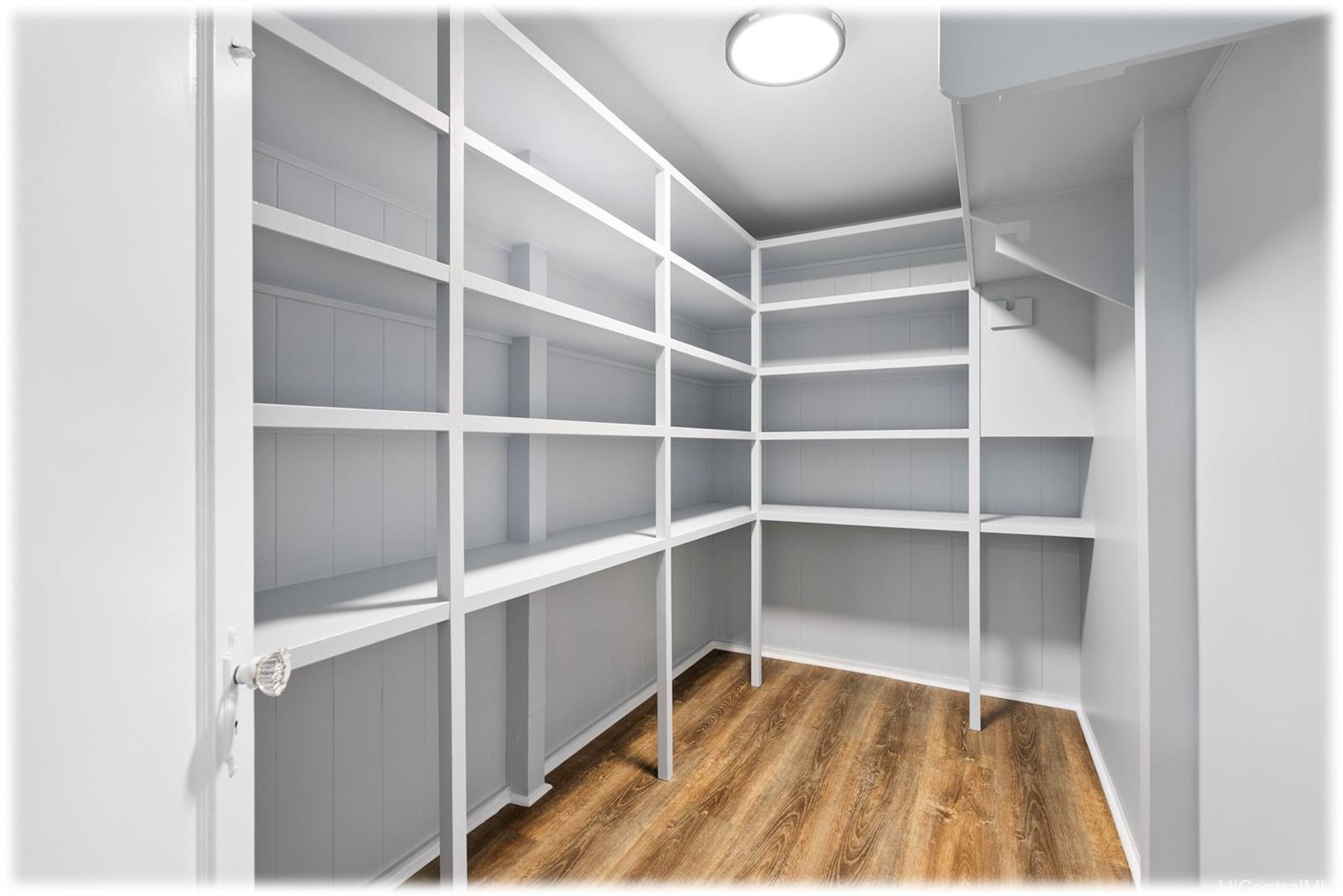 3232  Castle St Kapahulu, Diamond Head home - photo 16 of 25