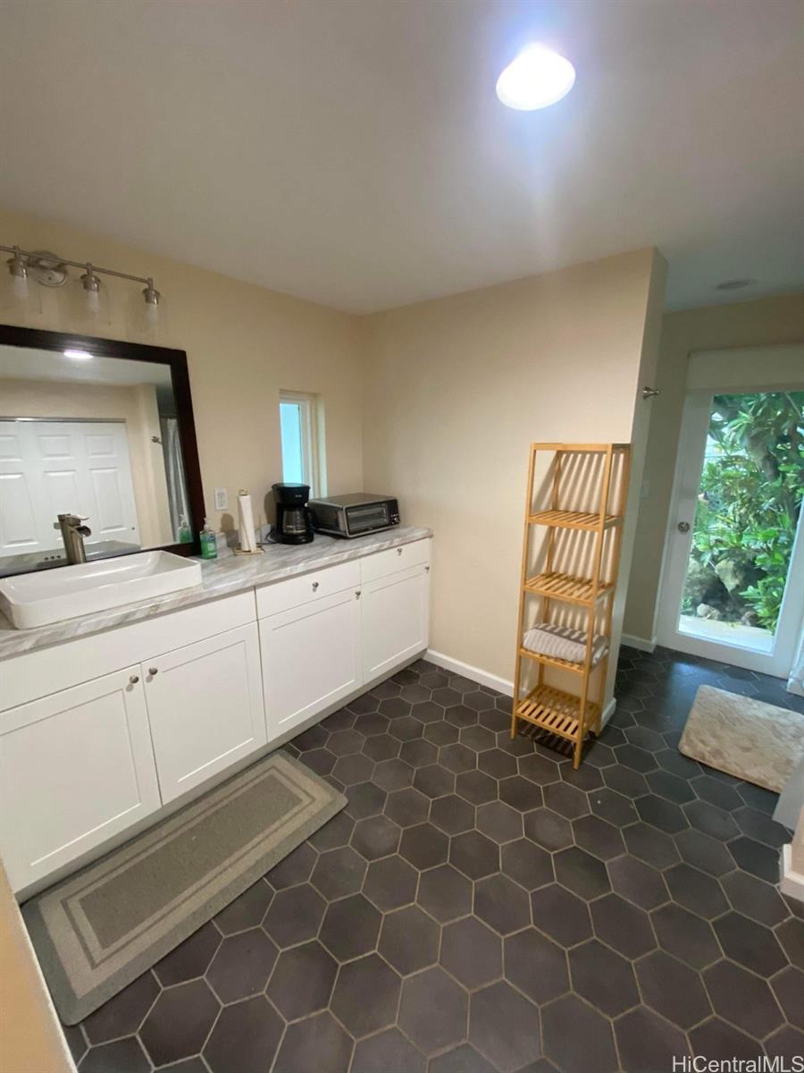 3232 Paty Dr Honolulu - Rental - photo 6 of 14