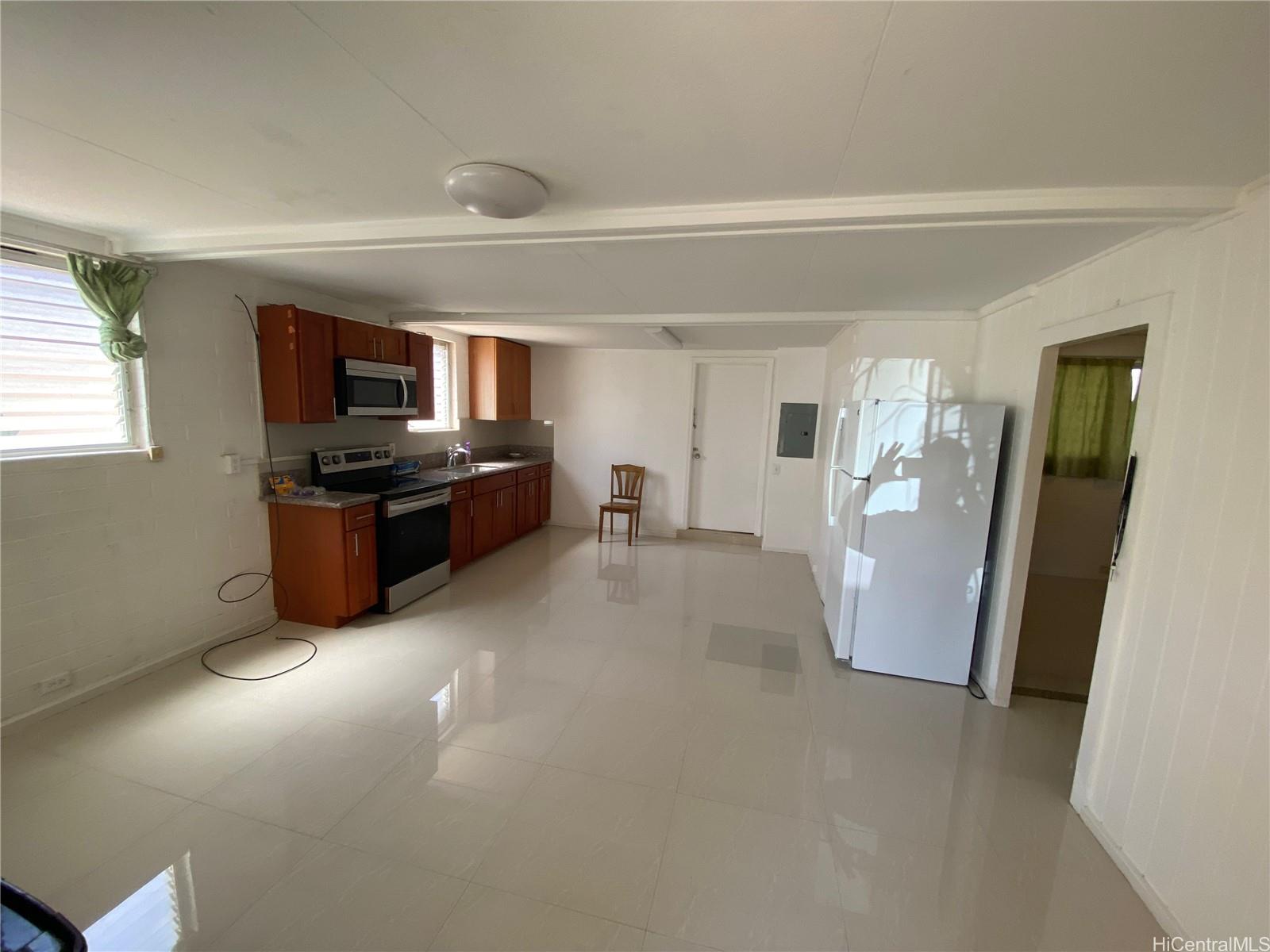 3237 Charles St Honolulu - Rental - photo 4 of 11