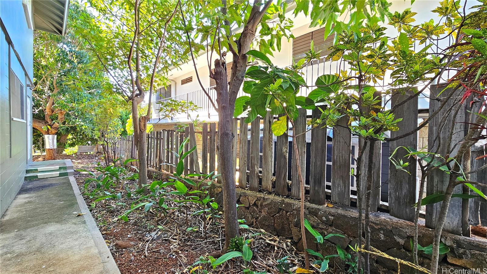 3237  Olu Street Kapahulu, Diamond Head home - photo 7 of 19