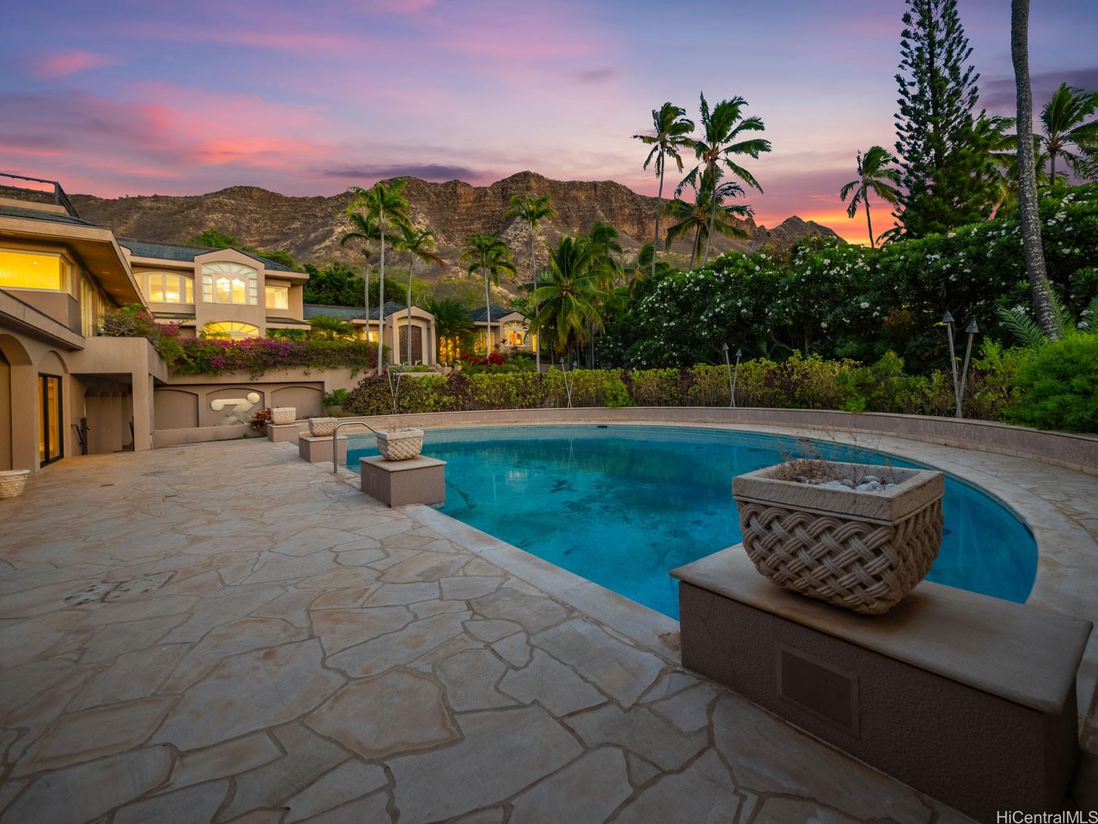 3239  Noela Drive Diamond Head,  home - photo 1 of 25