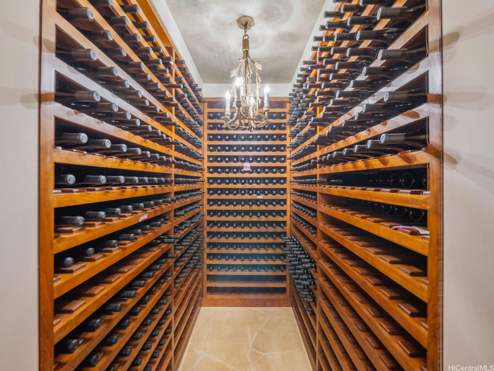 3239  Noela Drive Diamond Head, Diamond Head home - photo 16 of 25