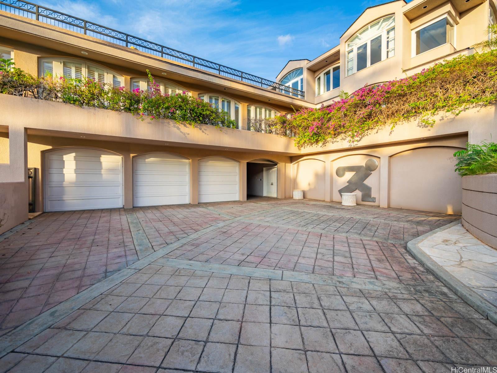 3239  Noela Drive Diamond Head, Diamond Head home - photo 6 of 25