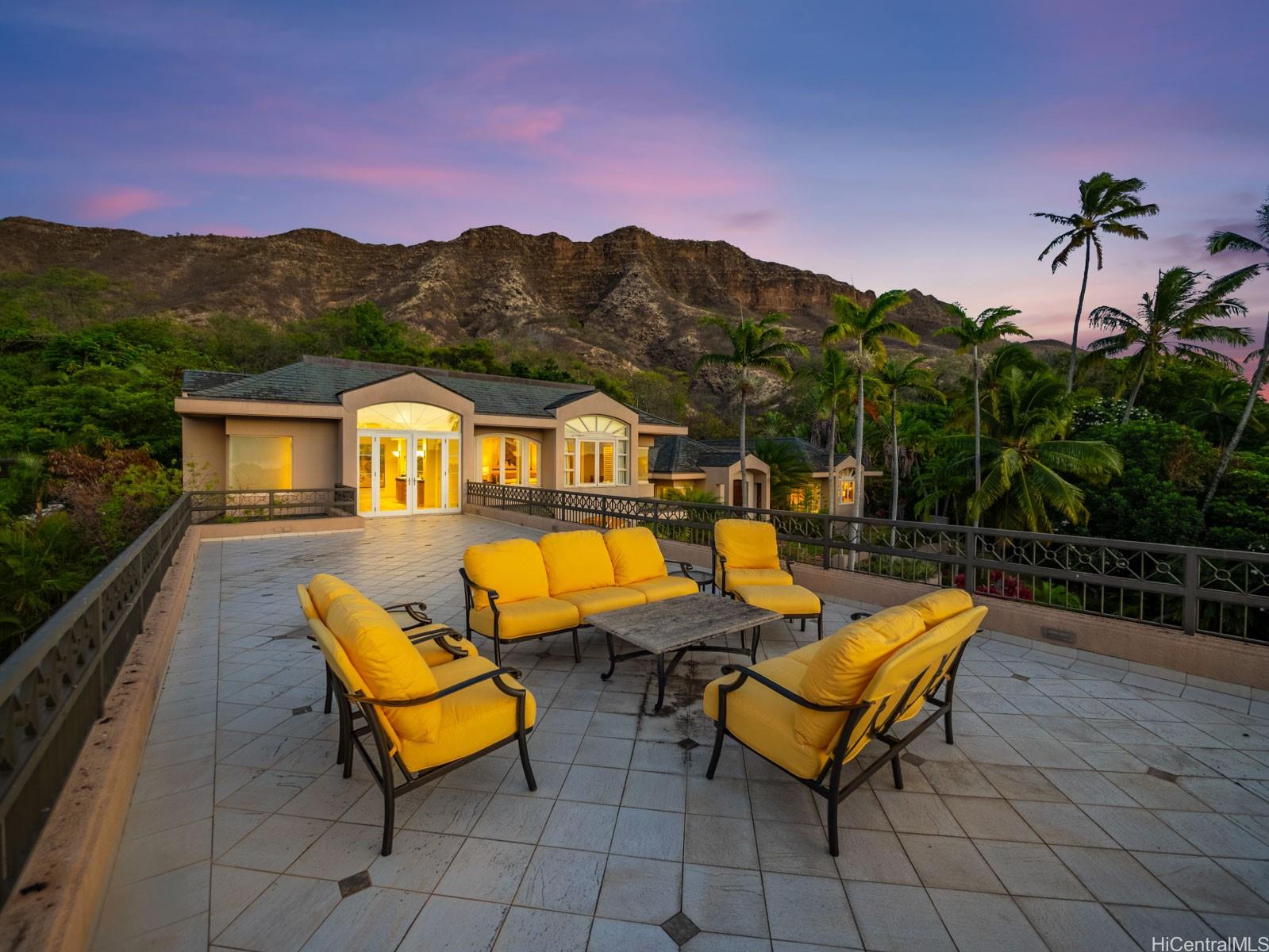 3239  Noela Drive Diamond Head, Diamond Head home - photo 10 of 25