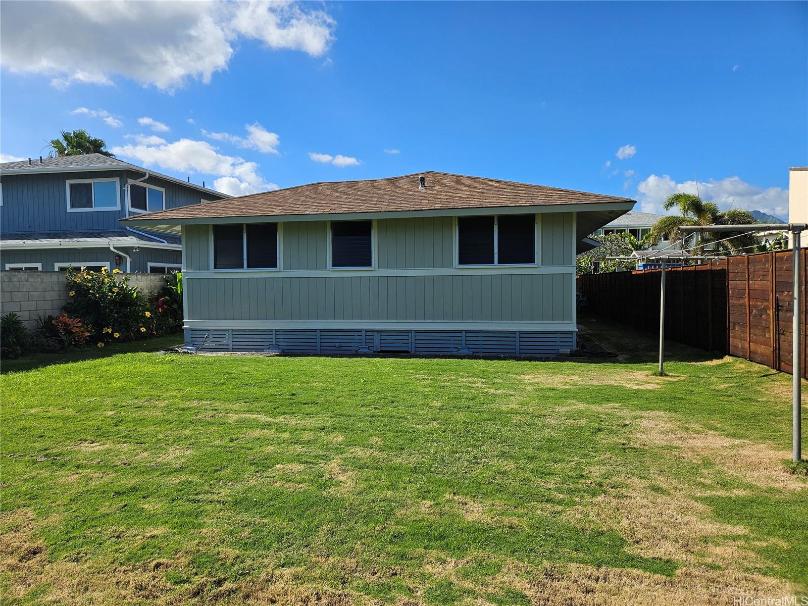 324  Hualani Street Coconut Grove, Kailua home - photo 16 of 20