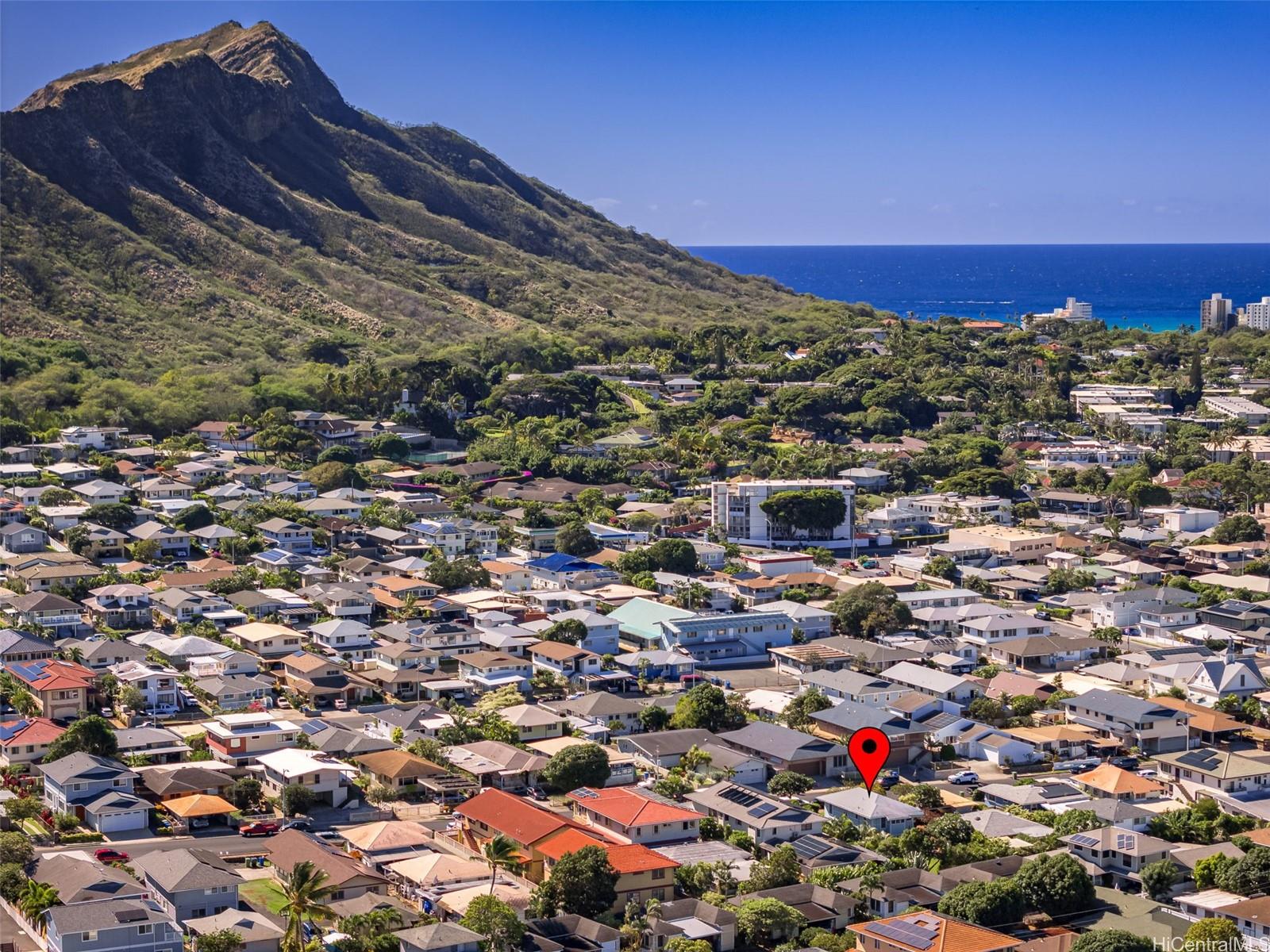 3242  Hinano Street Kapahulu, Diamond Head home - photo 2 of 25