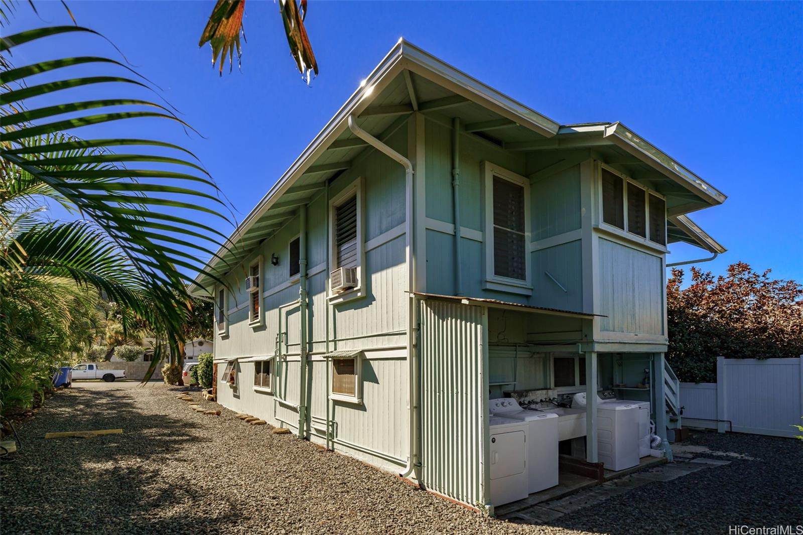 3242  Hinano Street Kapahulu, Diamond Head home - photo 22 of 25