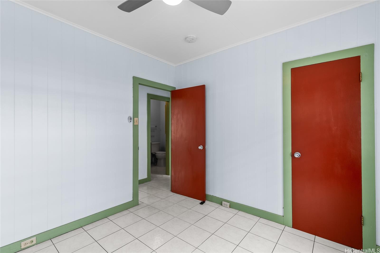 3261  Paliuli Street Kapahulu, Diamond Head home - photo 18 of 25