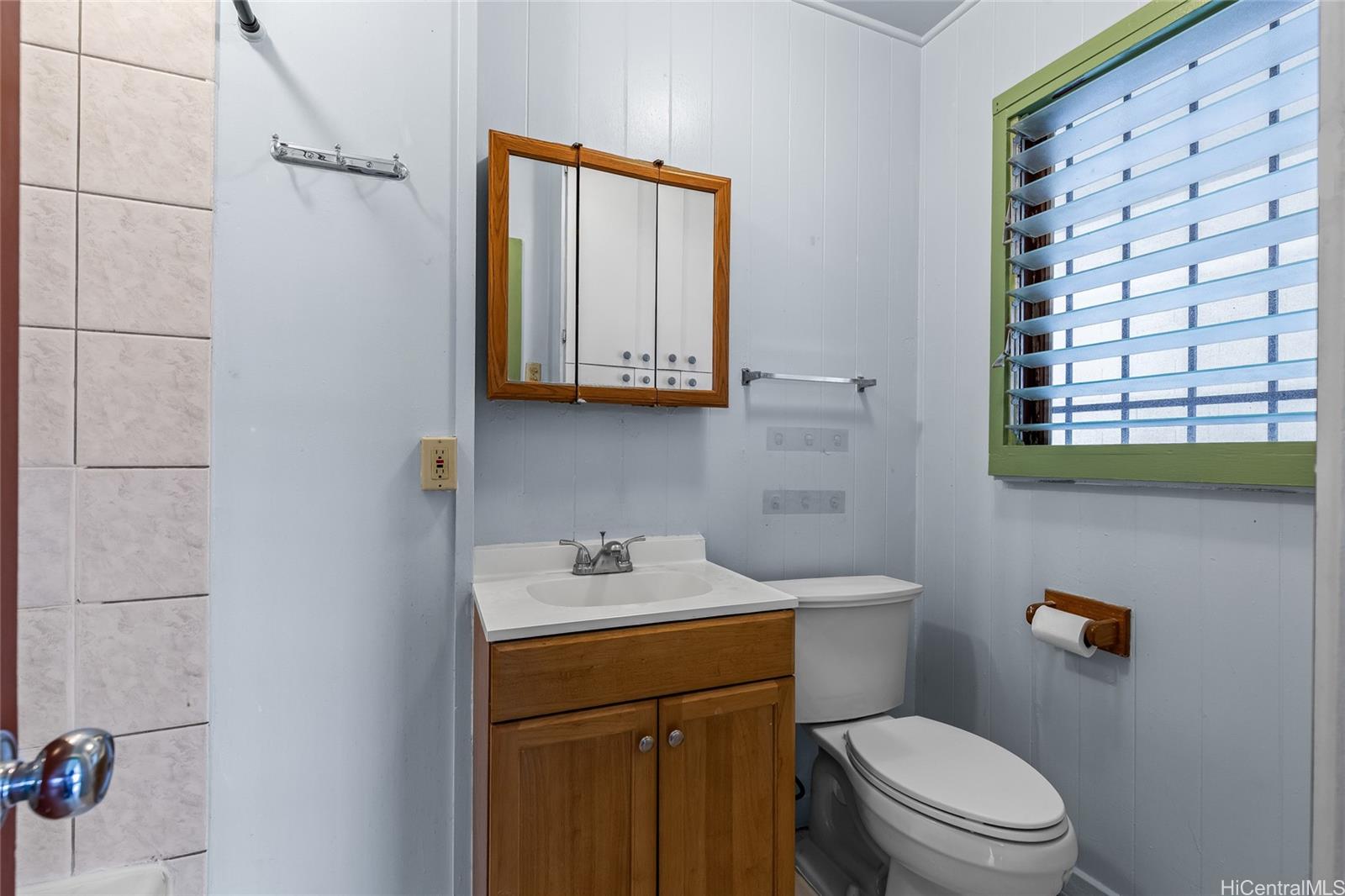 3261  Paliuli Street Kapahulu, Diamond Head home - photo 19 of 25