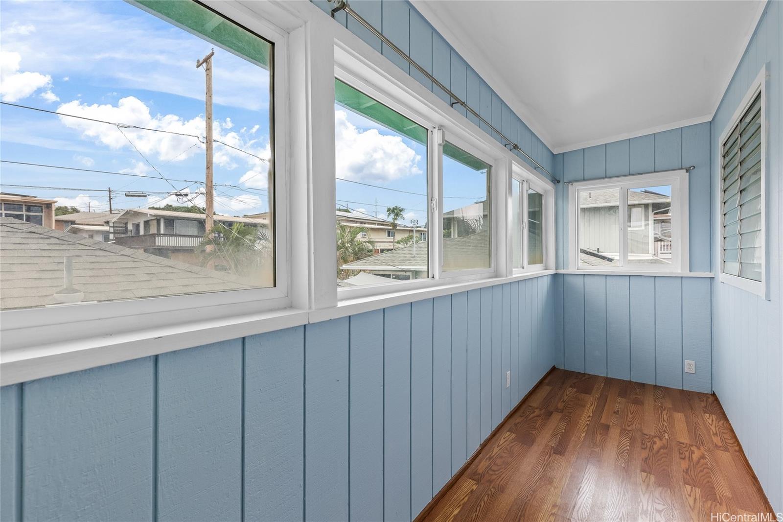 3261  Paliuli Street Kapahulu, Diamond Head home - photo 8 of 25