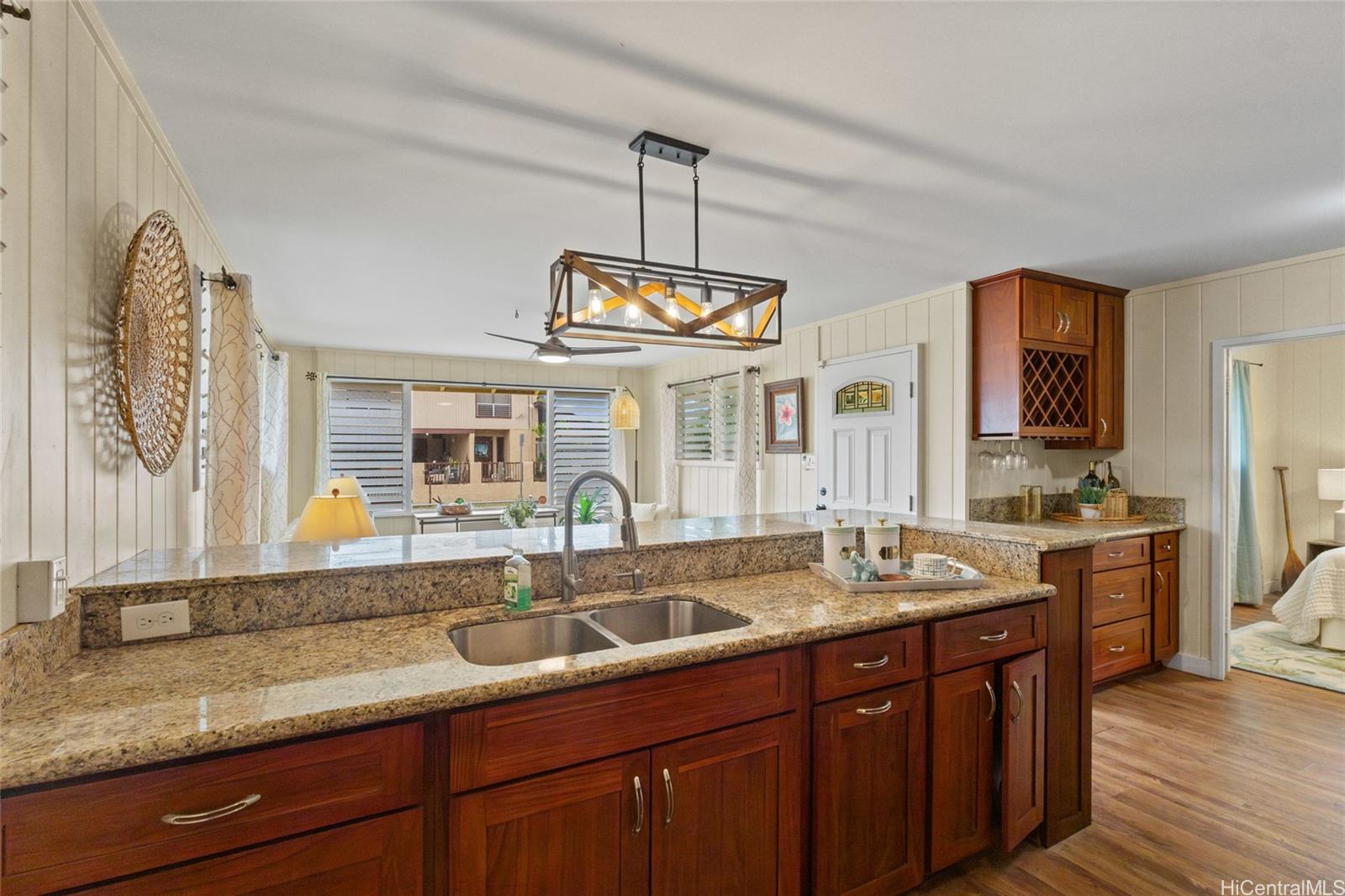 327  Kihapai Street Coconut Grove, Kailua home - photo 6 of 24