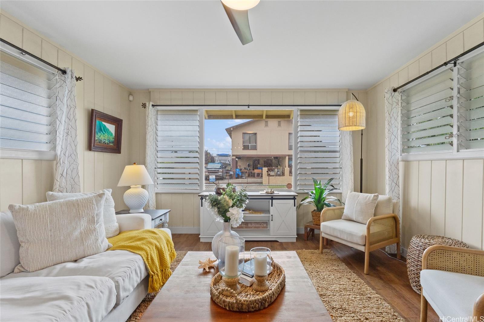 327  Kihapai Street Coconut Grove, Kailua home - photo 9 of 24