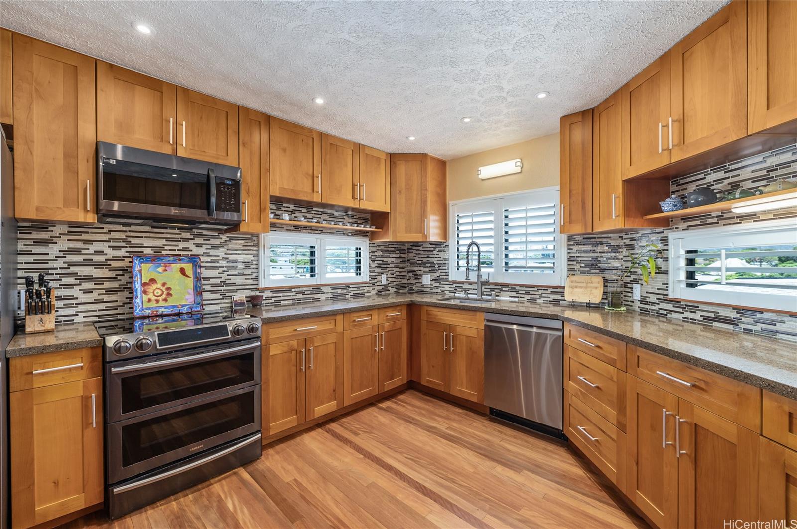 3279  Kehau Place Palolo, Diamond Head home - photo 11 of 25