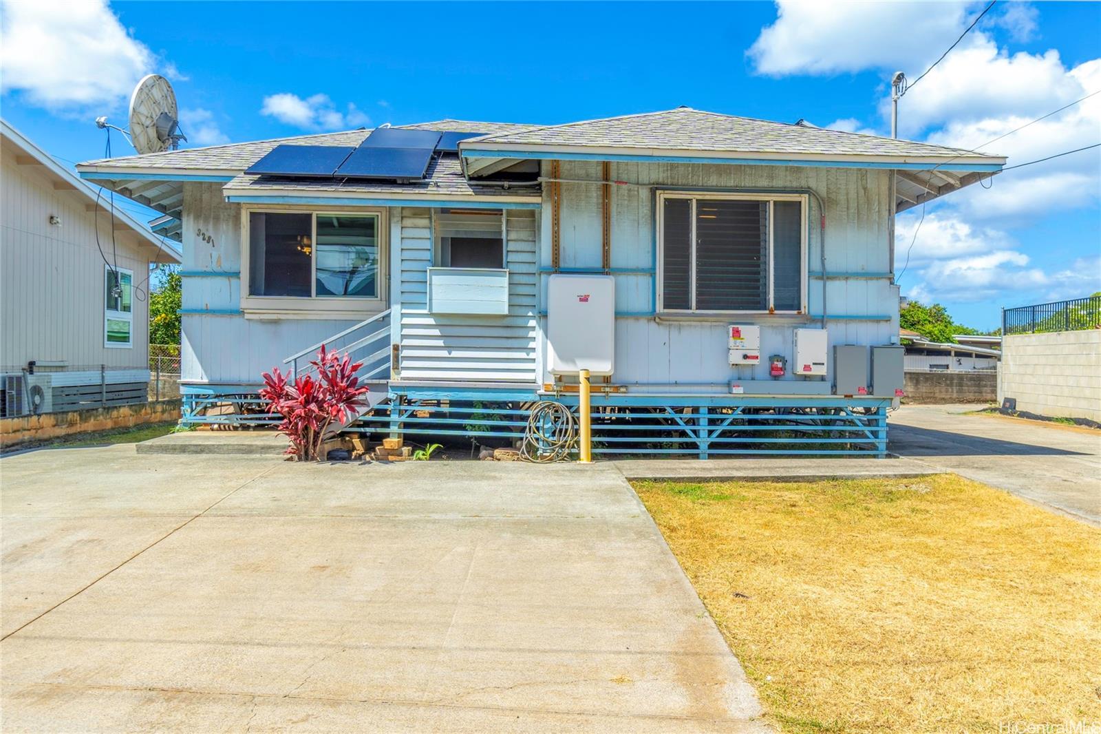 3281  Kehau Place Palolo, Diamond Head home - photo 2 of 20