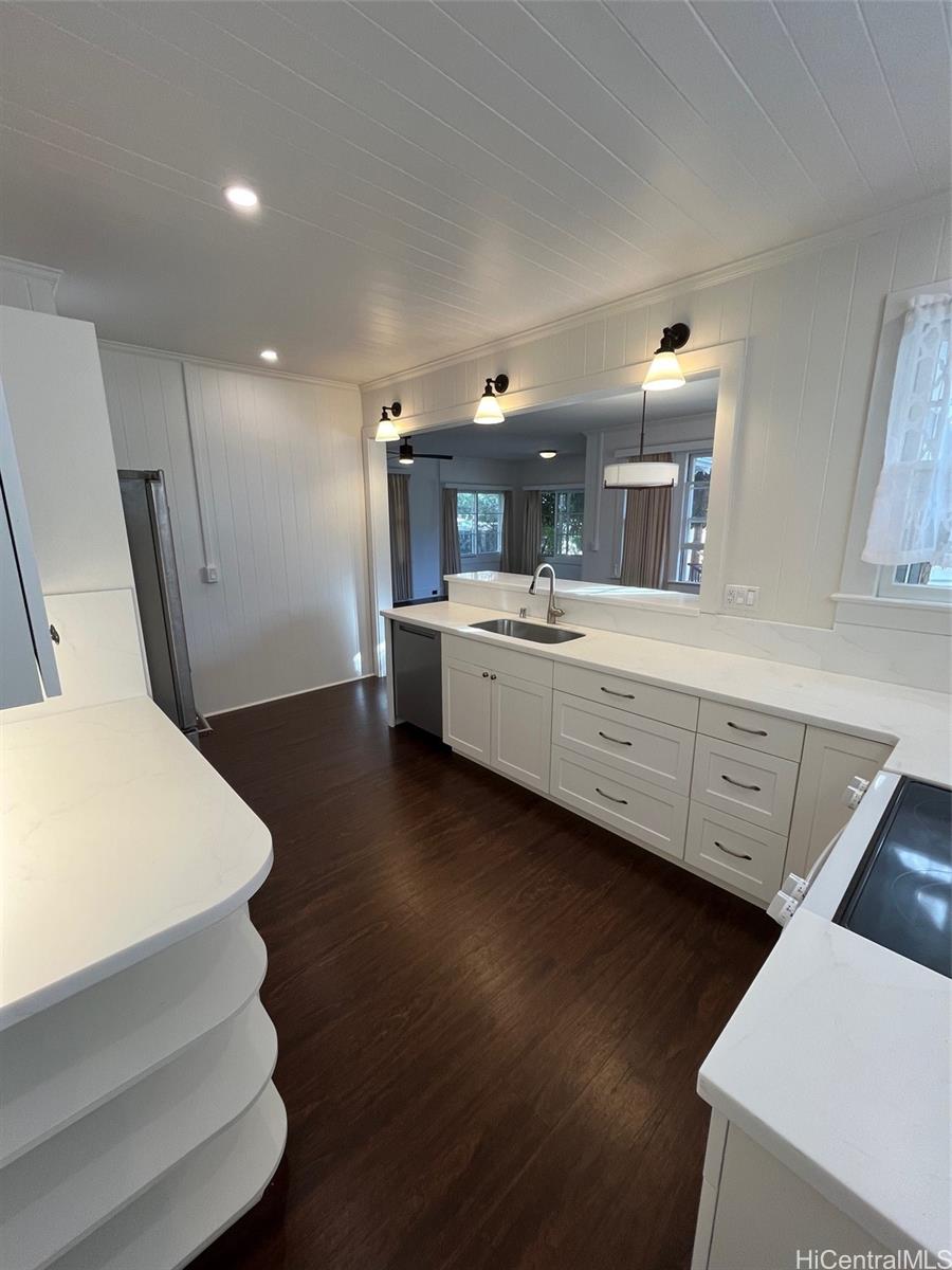 3306 Kaimuki Ave Honolulu - Rental - photo 3 of 19