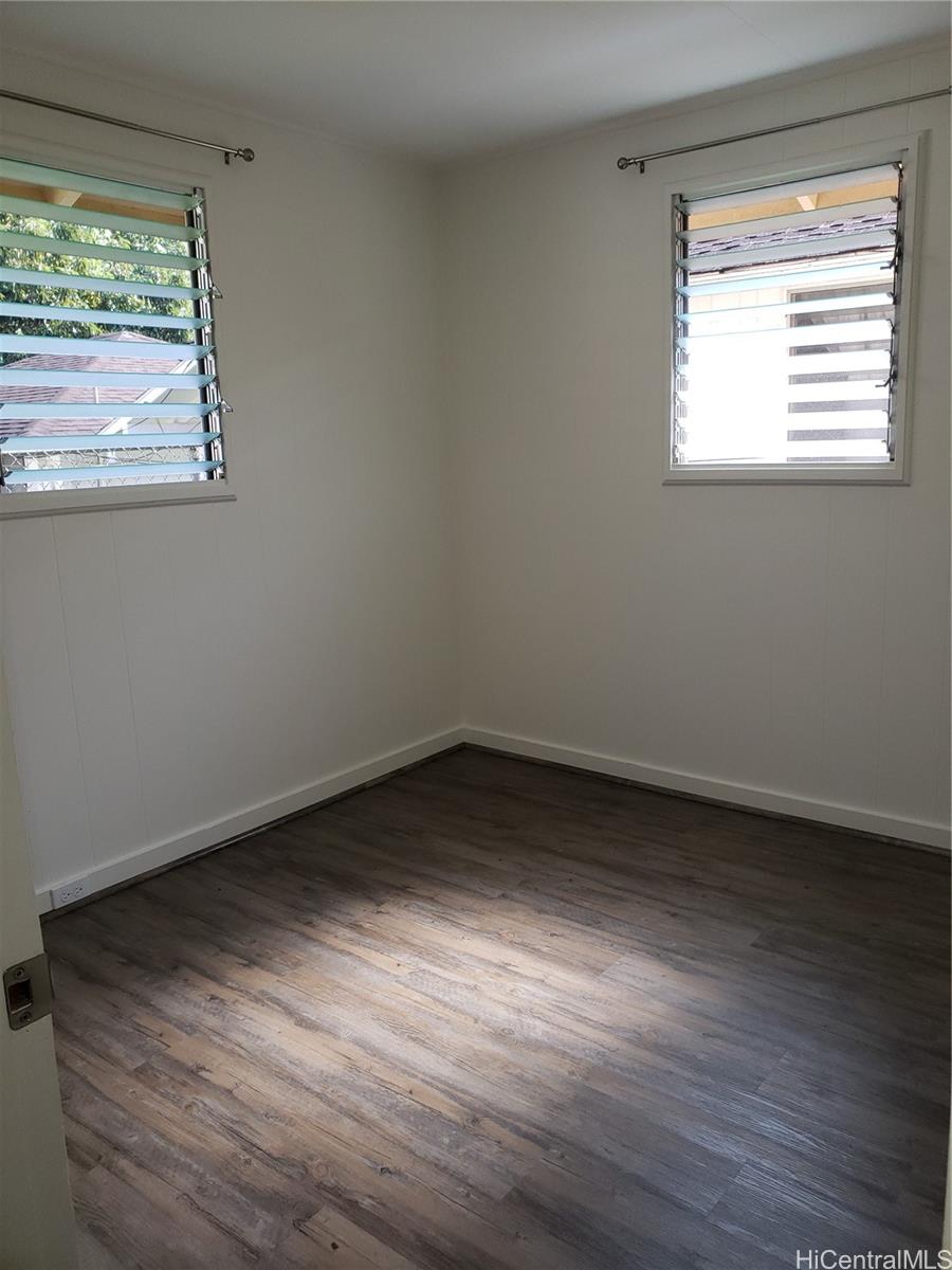 3315 Manoa Road Honolulu - Rental - photo 11 of 17