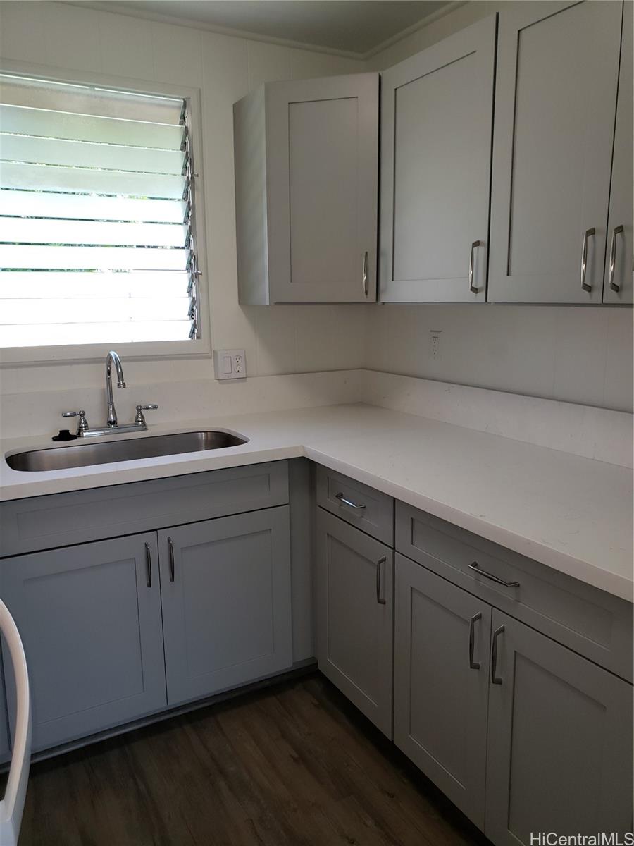 3315 Manoa Road Honolulu - Rental - photo 6 of 17