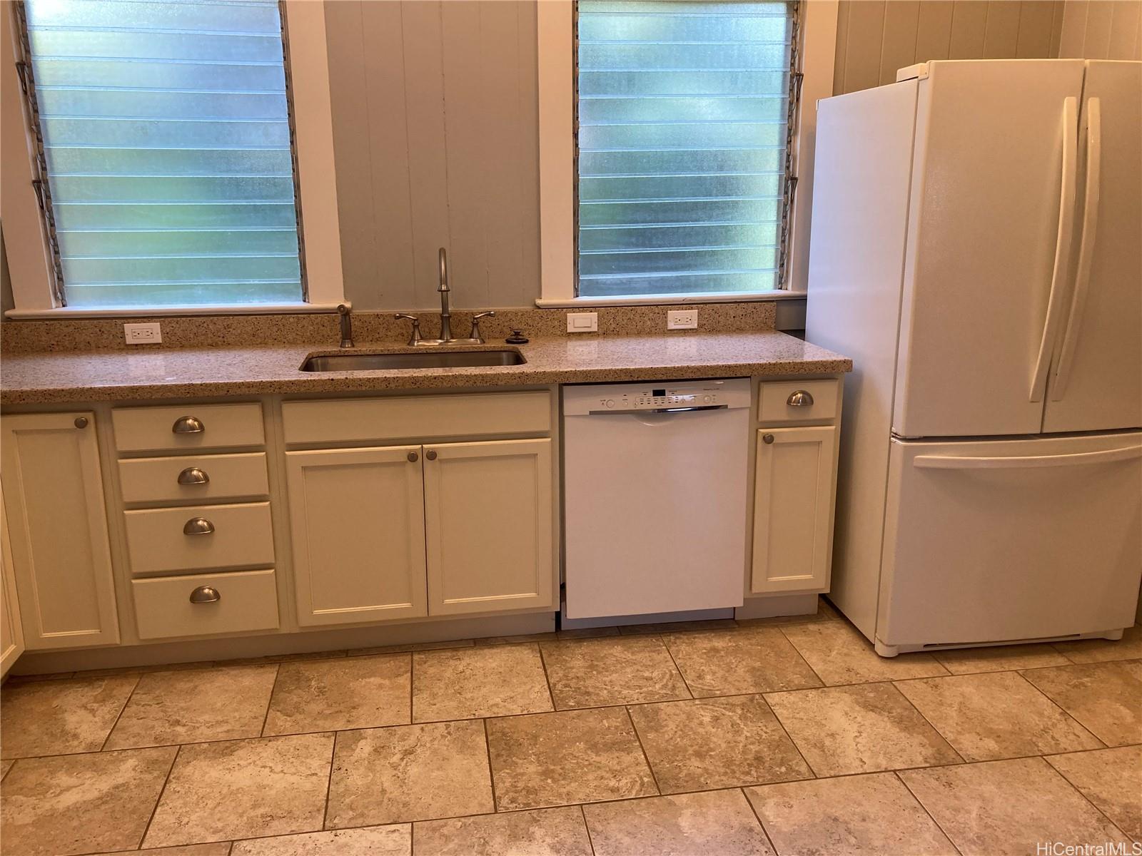 3316  Hinano St Kapahulu, Diamond Head home - photo 8 of 25