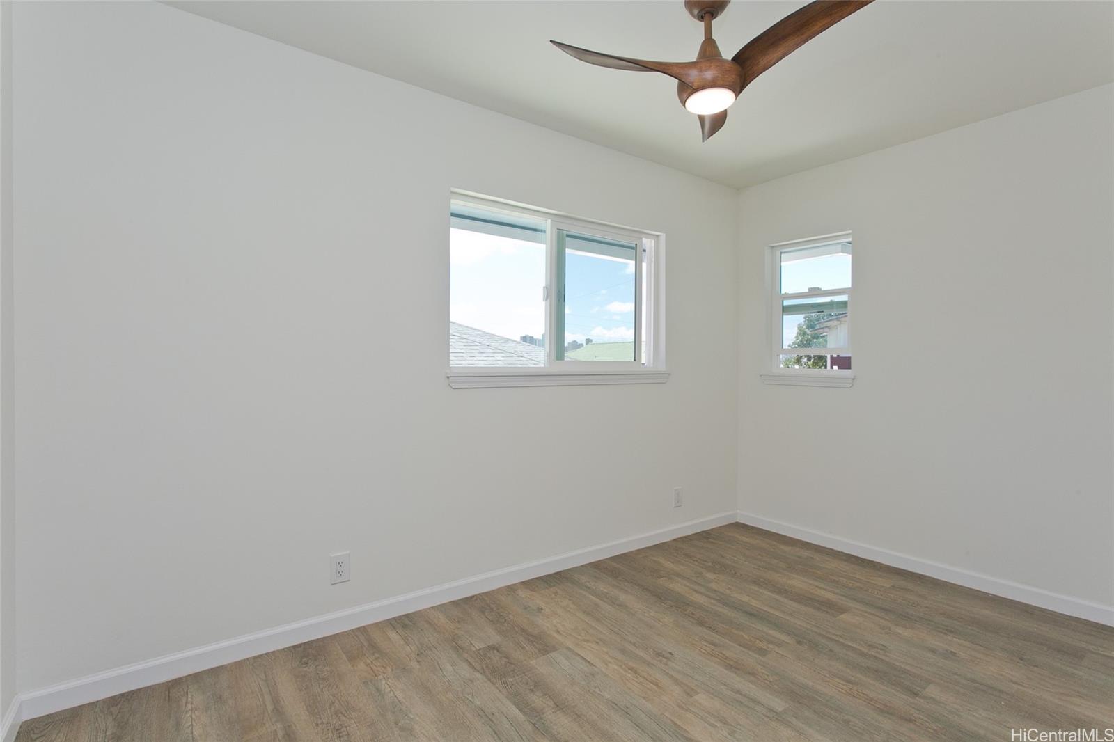 3317  Catherine Street Kapahulu, Diamond Head home - photo 10 of 24
