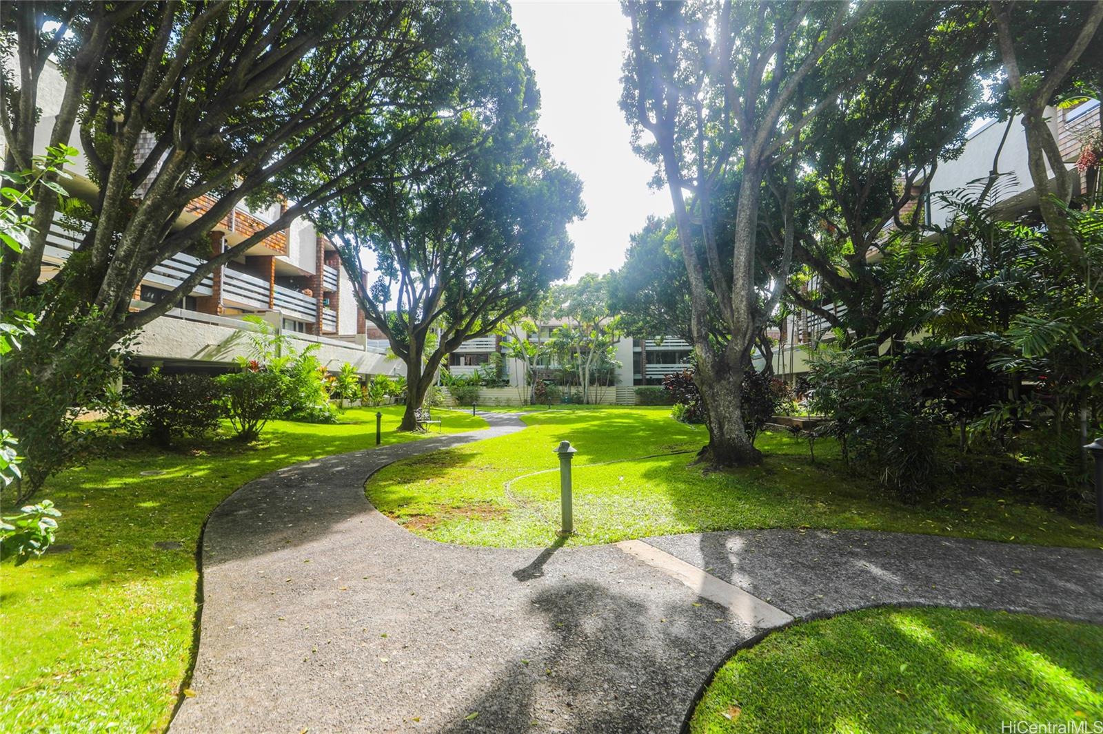 Gardenia Manor condo # 218, Kailua, Hawaii - photo 24 of 25