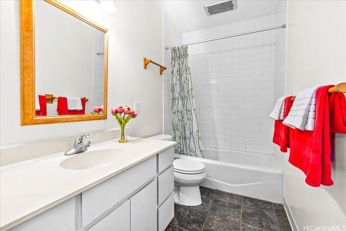 Gardenia Manor condo # 306, Kailua, Hawaii - photo 21 of 25