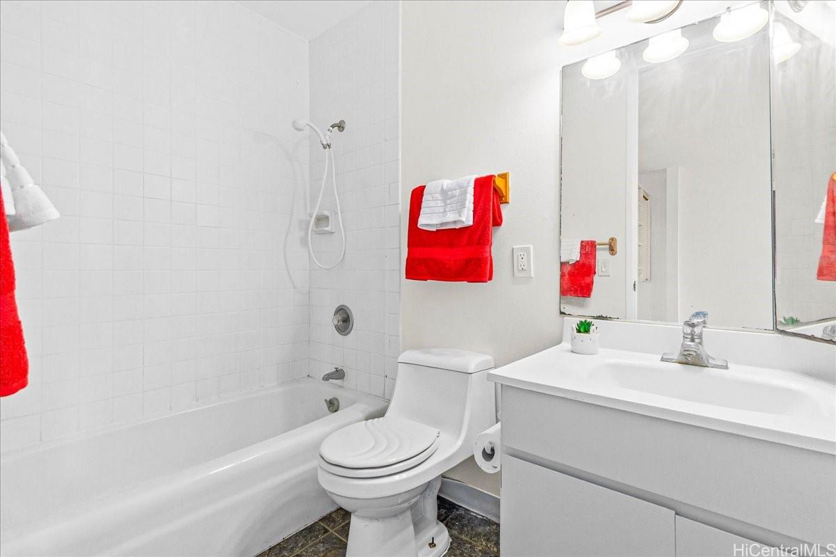 Gardenia Manor condo # 306, Kailua, Hawaii - photo 14 of 25