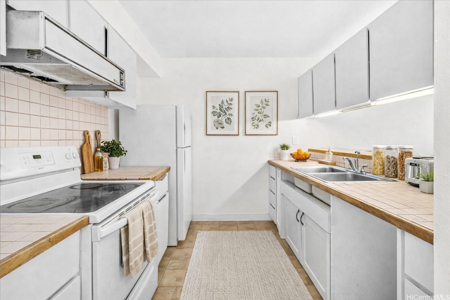 Gardenia Manor condo # 306, Kailua, Hawaii - photo 10 of 25