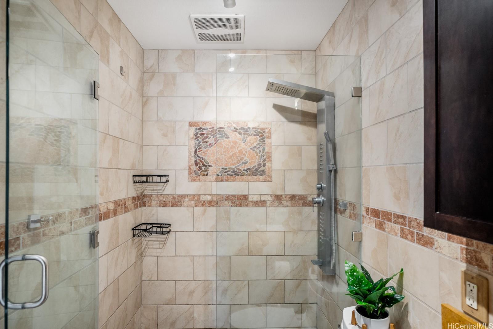 Gardenia Manor condo # 325, Kailua, Hawaii - photo 22 of 25