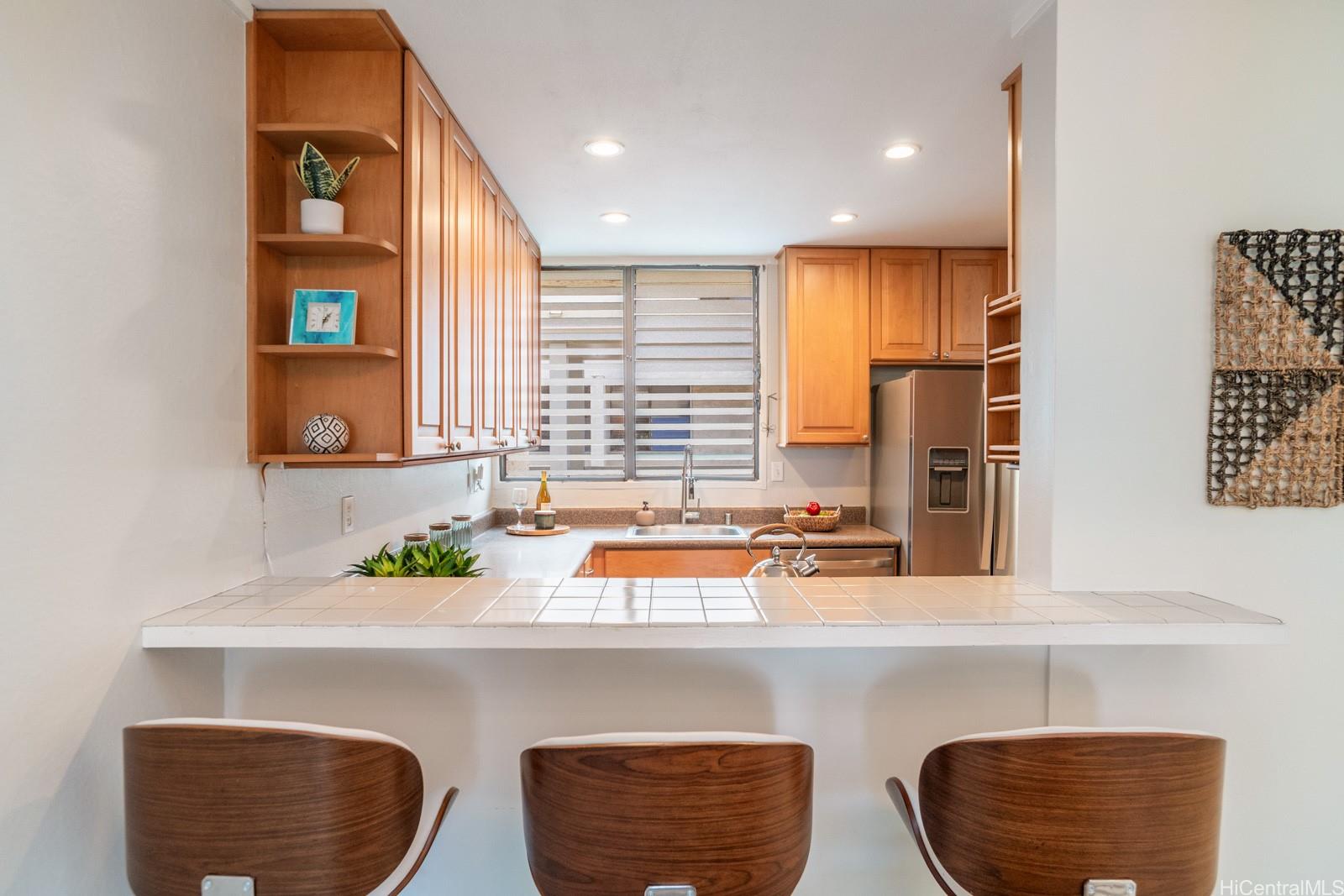 Gardenia Manor condo # 325, Kailua, Hawaii - photo 8 of 25