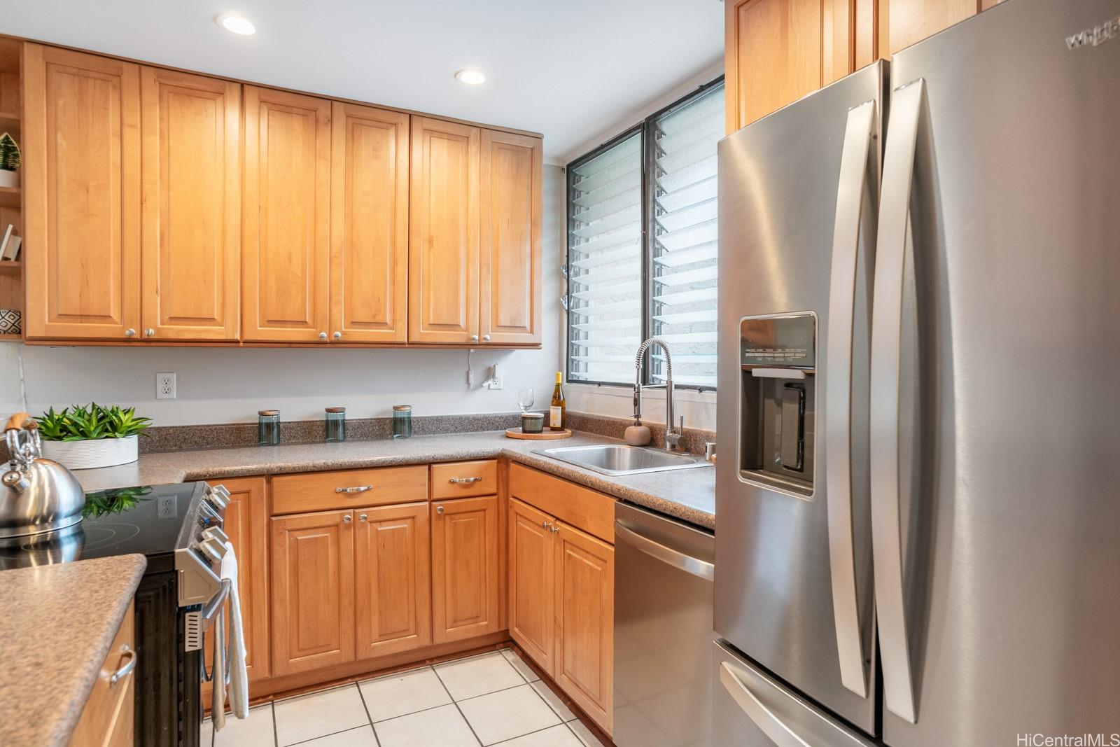 Gardenia Manor condo # 325, Kailua, Hawaii - photo 10 of 25