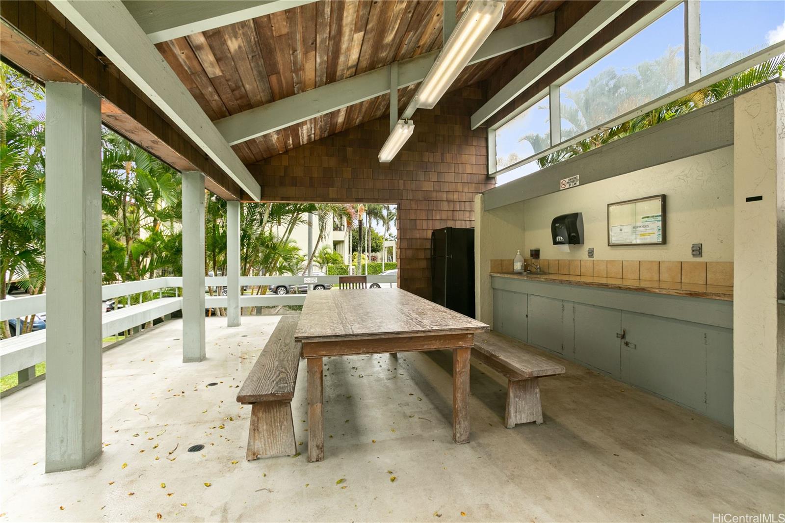 Gardenia Manor condo # 409, Kailua, Hawaii - photo 17 of 18