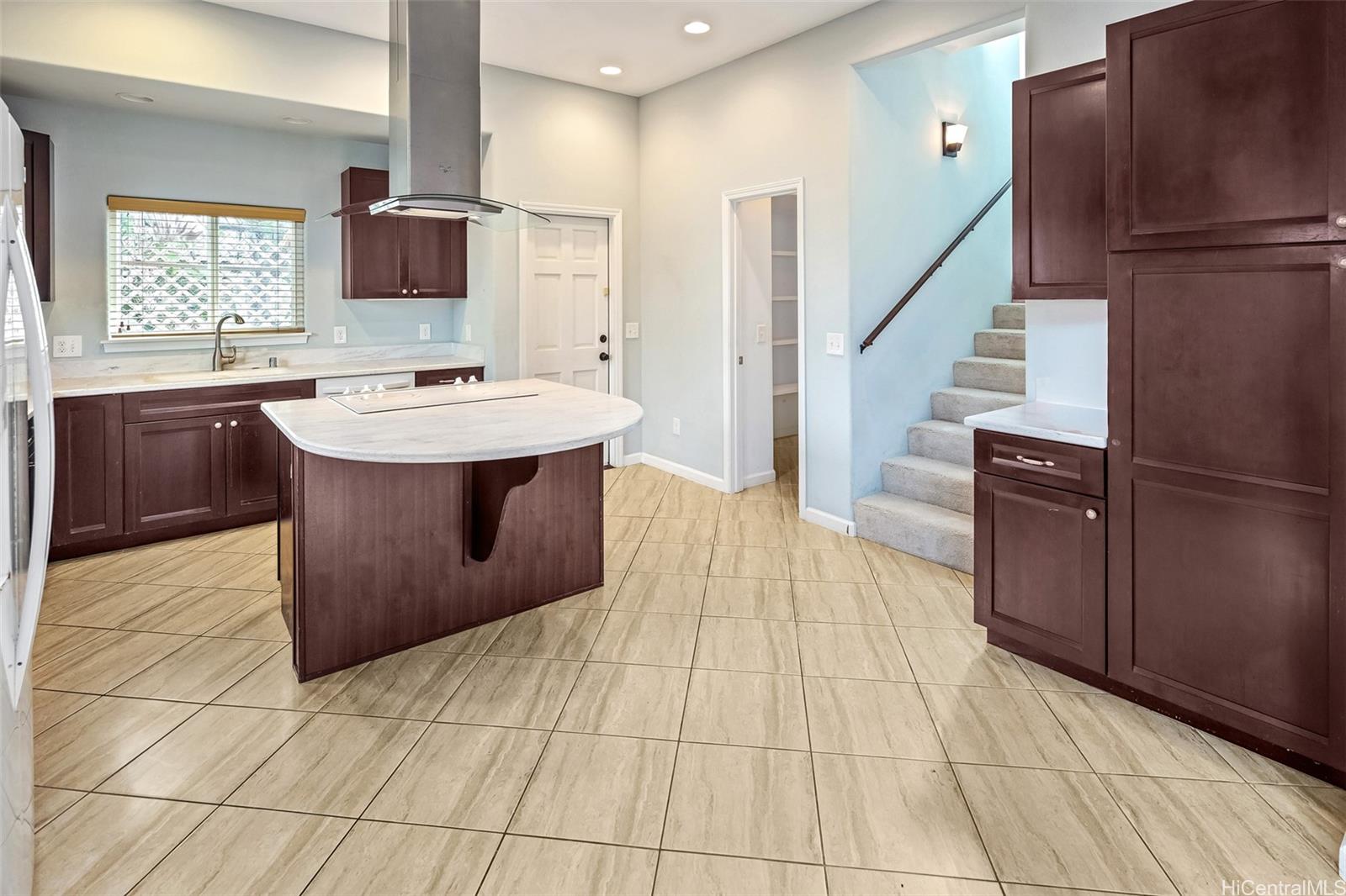 3334  Winam Ave Kapahulu, Diamond Head home - photo 7 of 24