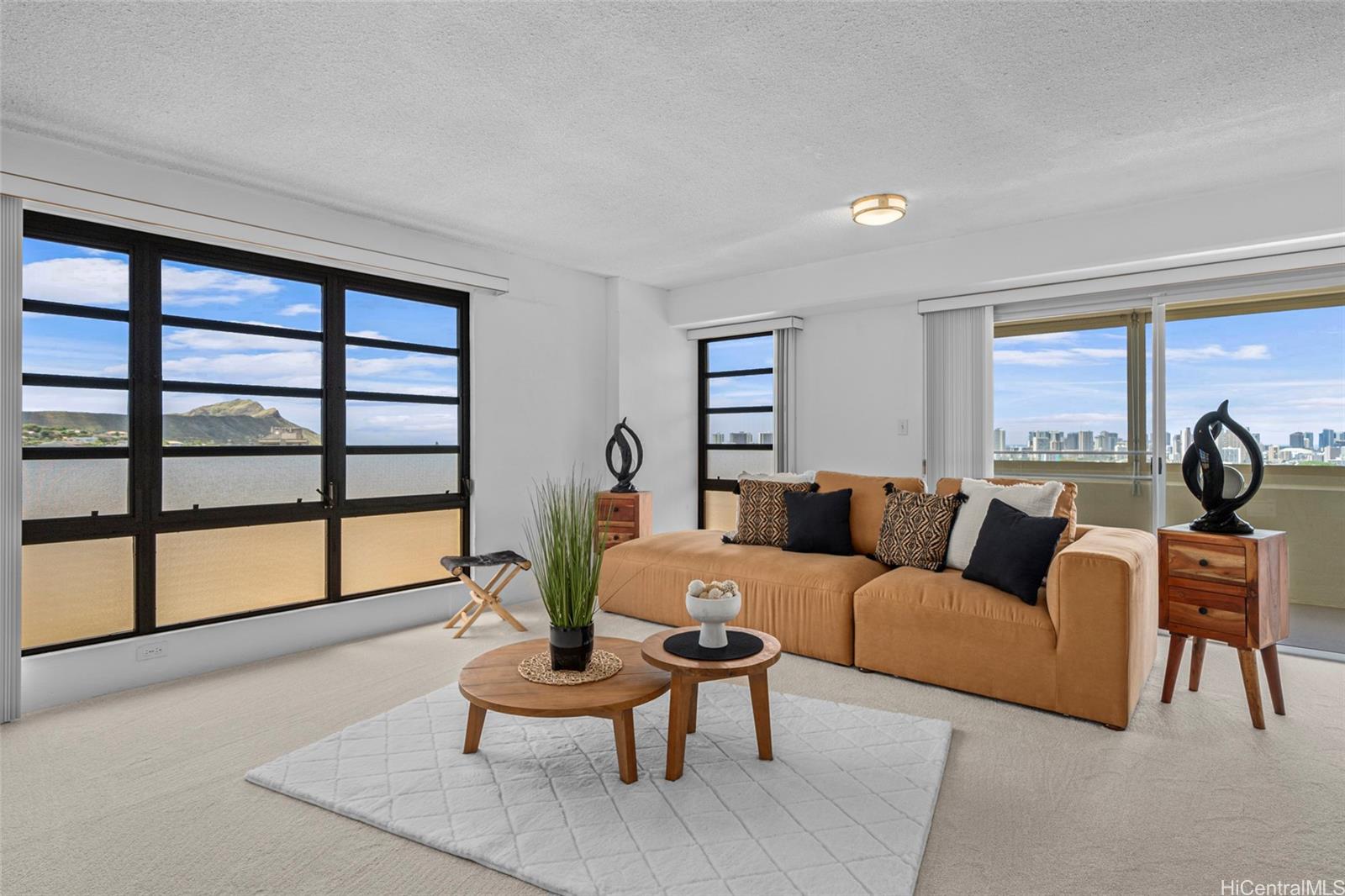 Hi-Sierra Apts The condo # 601, Honolulu, Hawaii - photo 2 of 23