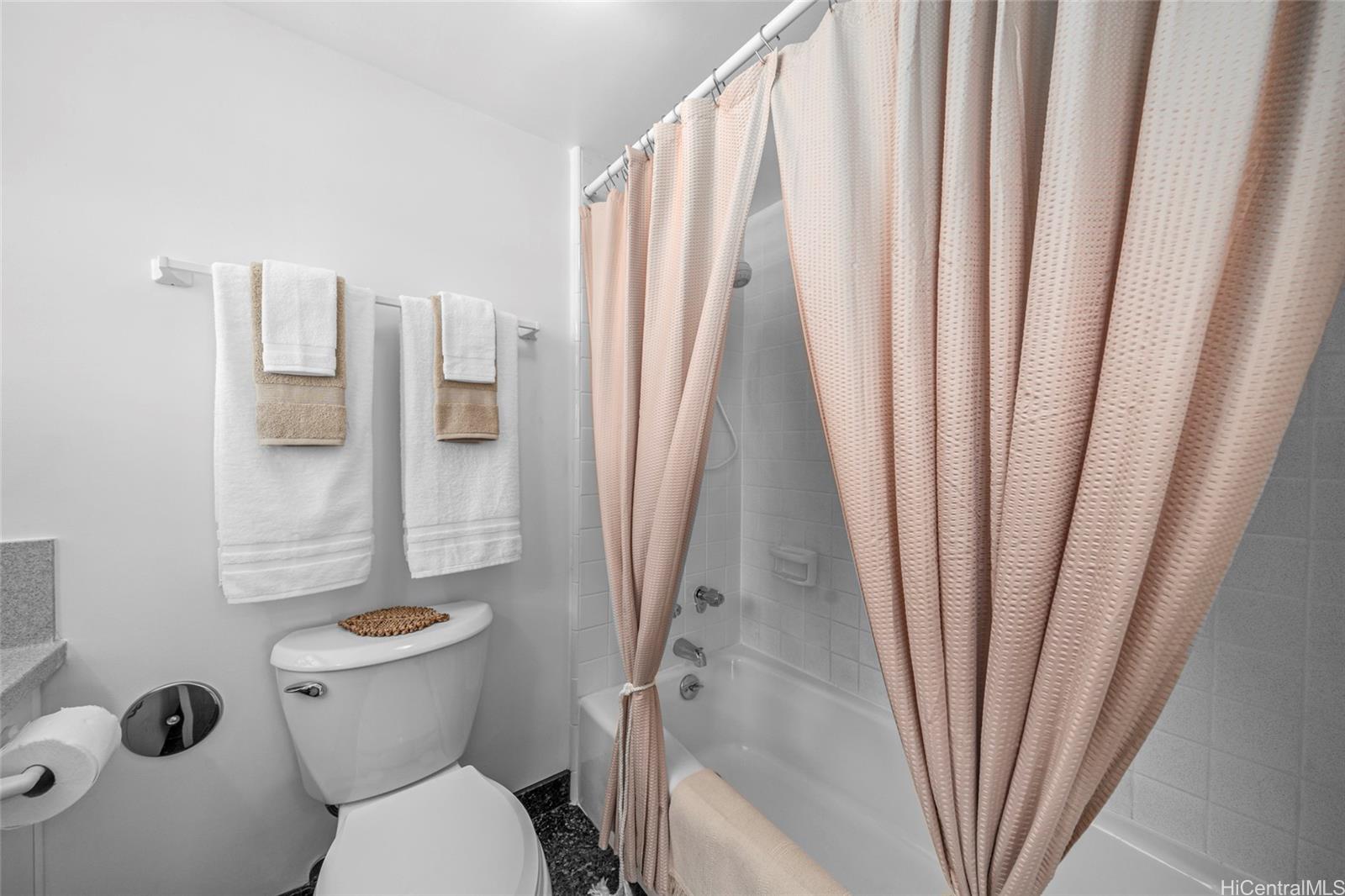 Hi-Sierra Apts The condo # 601, Honolulu, Hawaii - photo 12 of 23