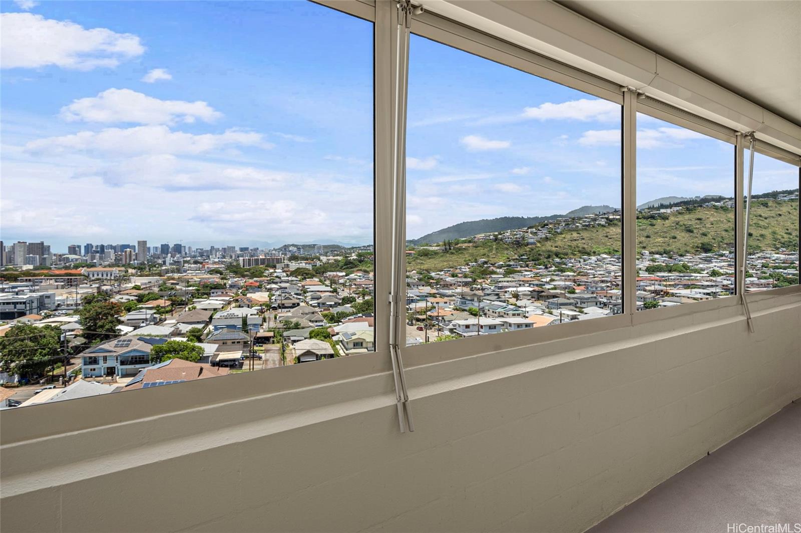 Hi-Sierra Apts The condo # 601, Honolulu, Hawaii - photo 16 of 23